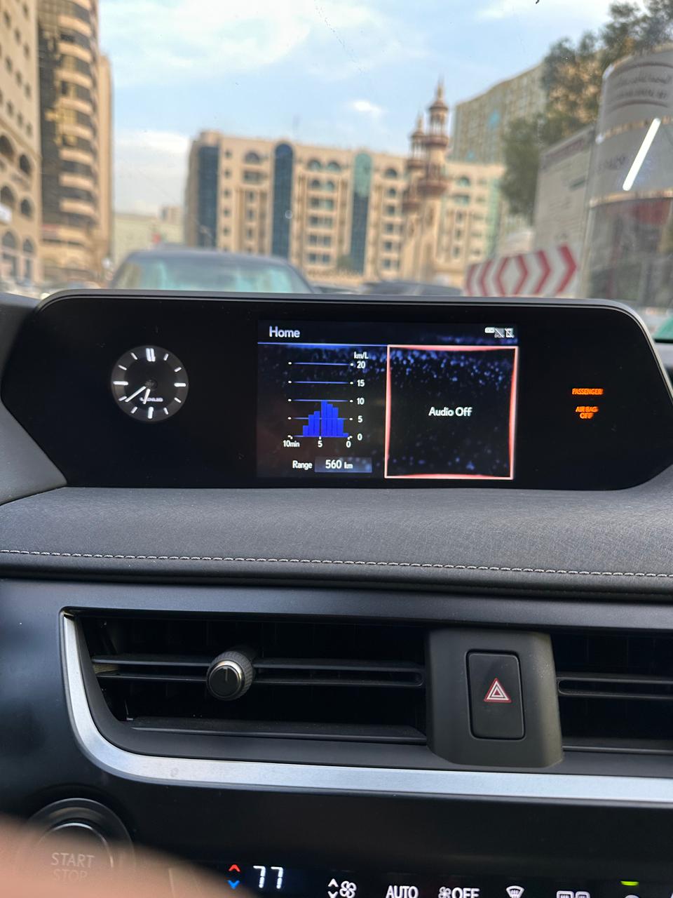 Gris Lexus UX 200 Premier 2021
