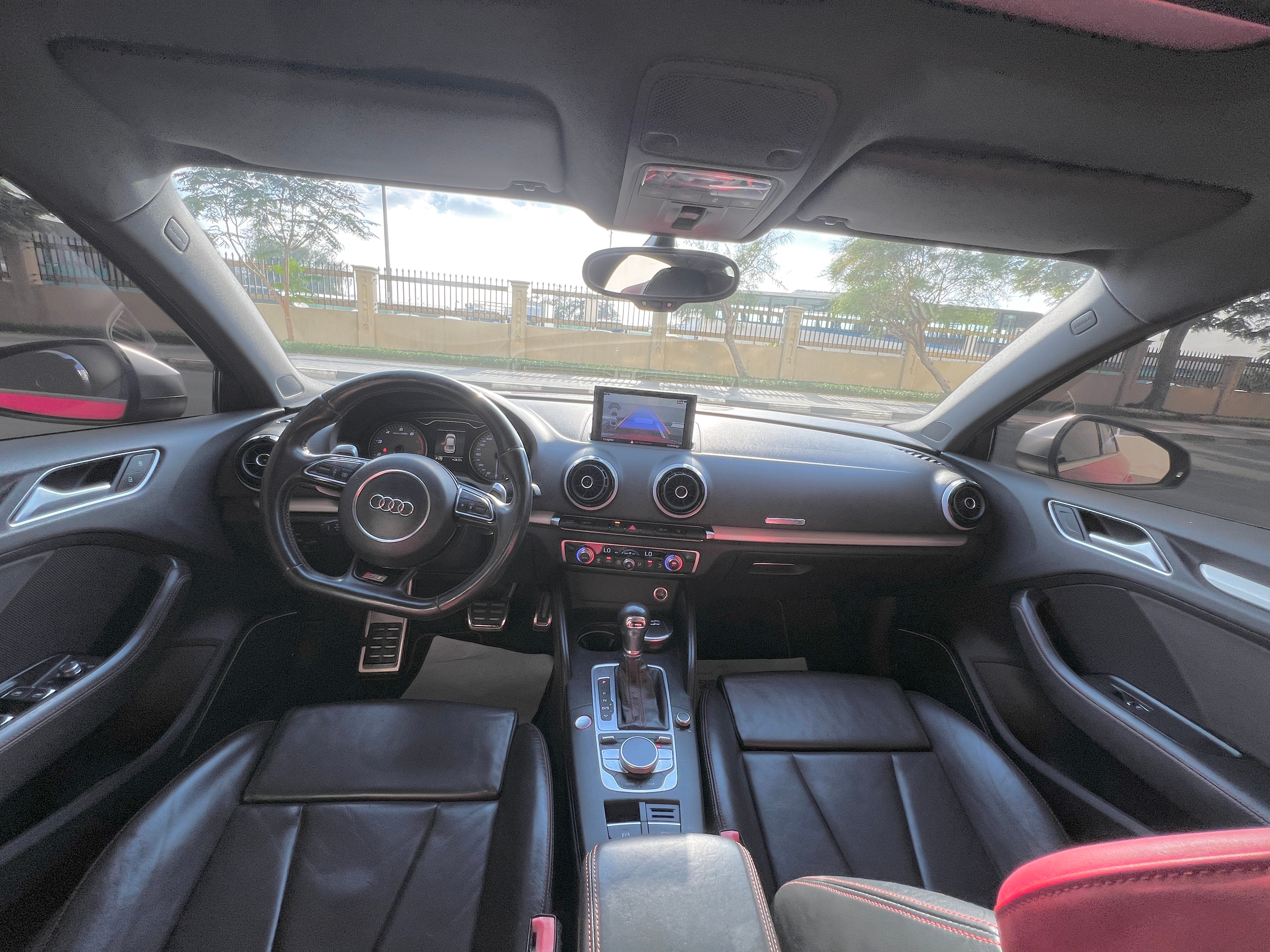 Красный Audi S3 2.0 TFSI quattro S tronic 2016 год