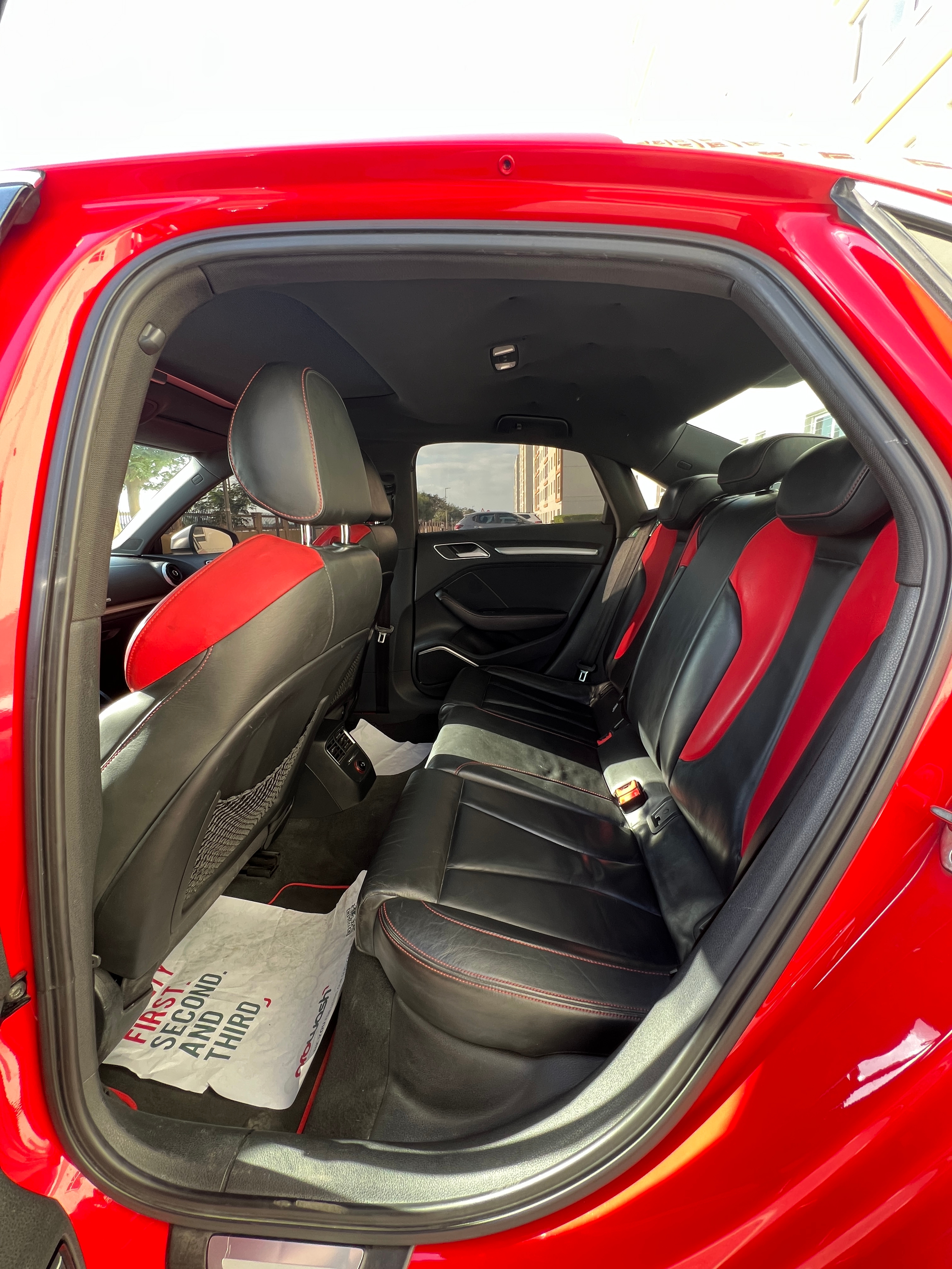 Красный Audi S3 2.0 TFSI quattro S tronic 2016 год