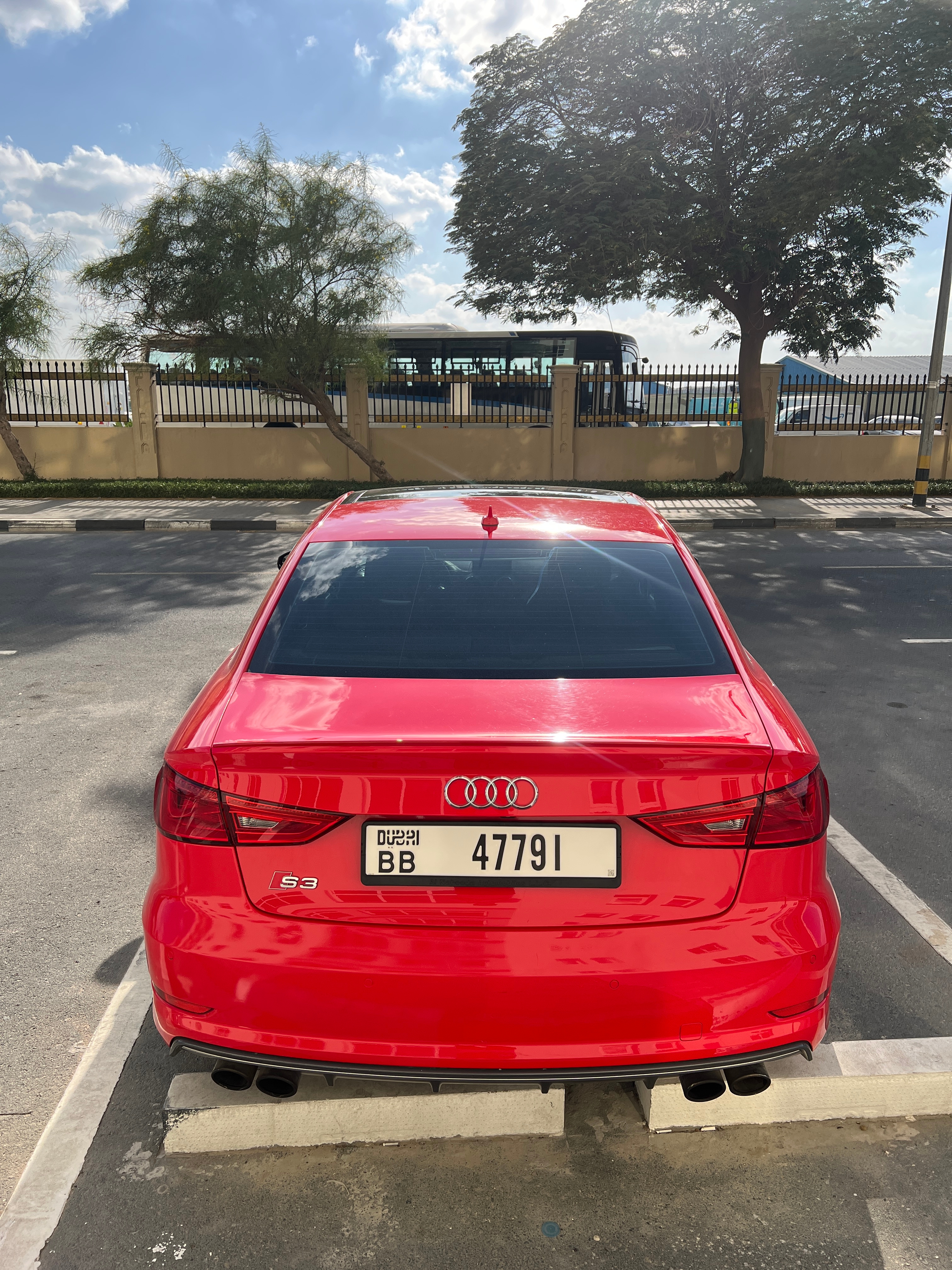 Красный Audi S3 2.0 TFSI quattro S tronic 2016 год