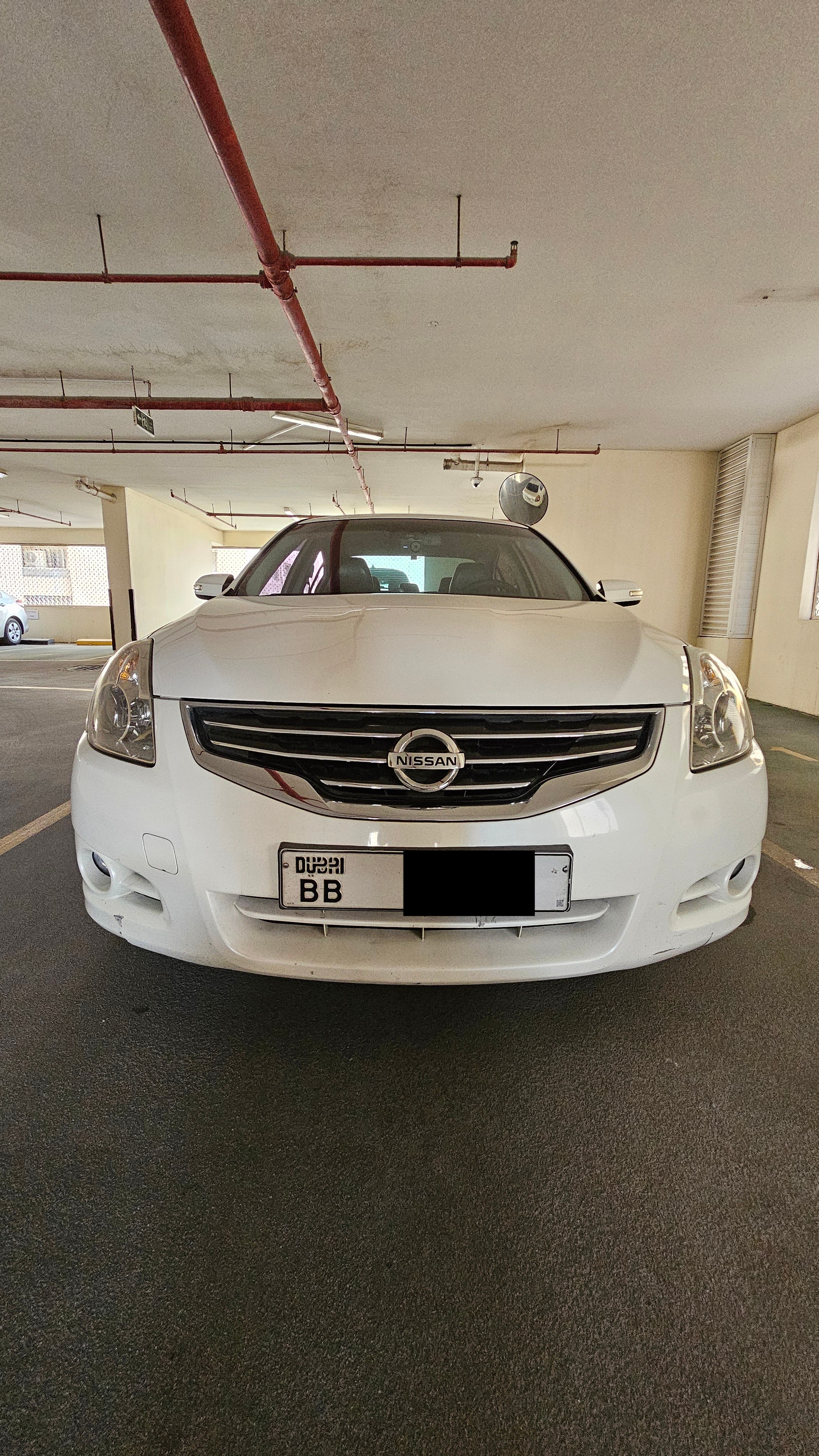 أبيض نيسان Altima 2.5 SL ٢٠١١
