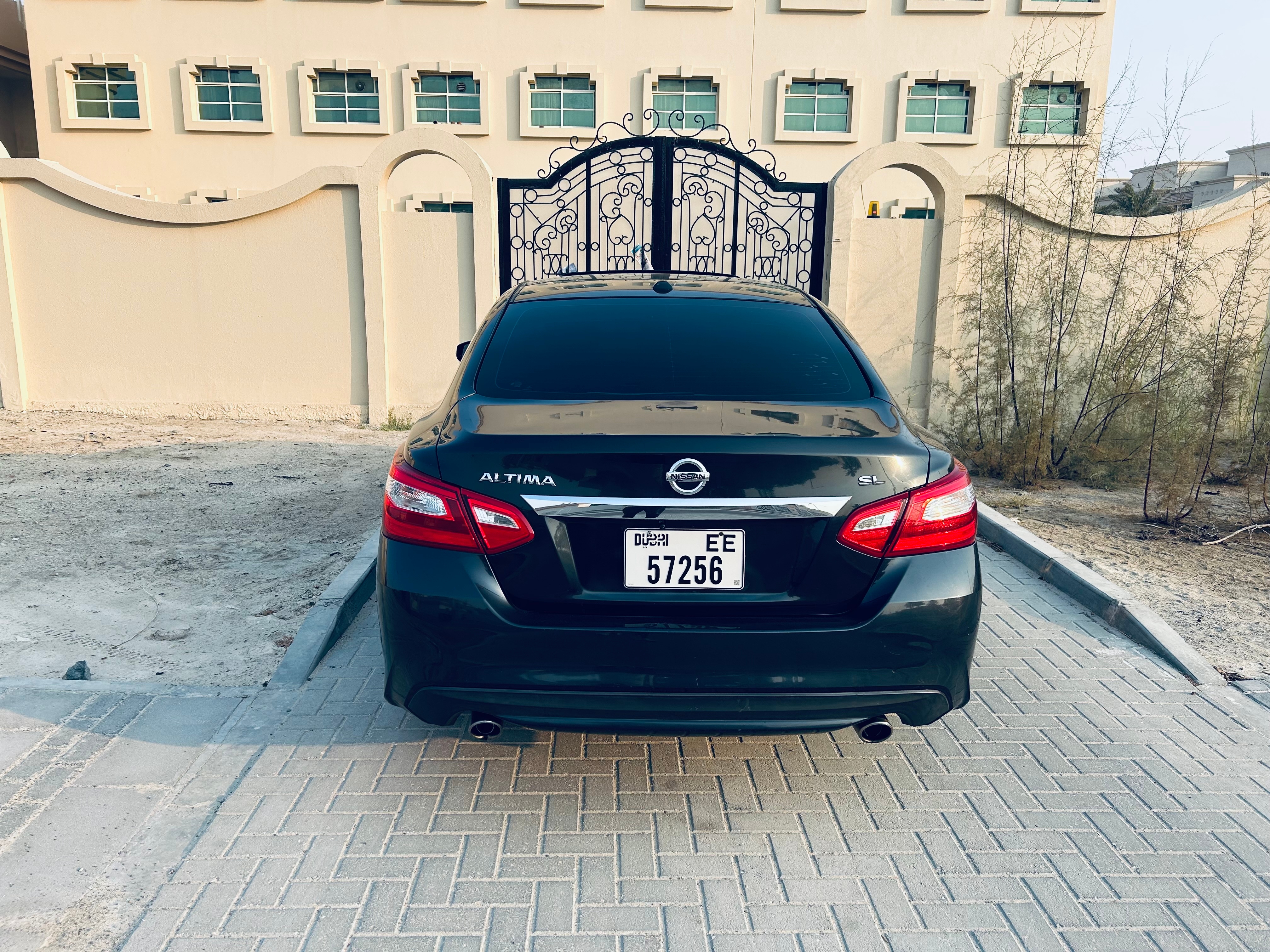 Azul marino Nissan Altima 2.5 SL 2016