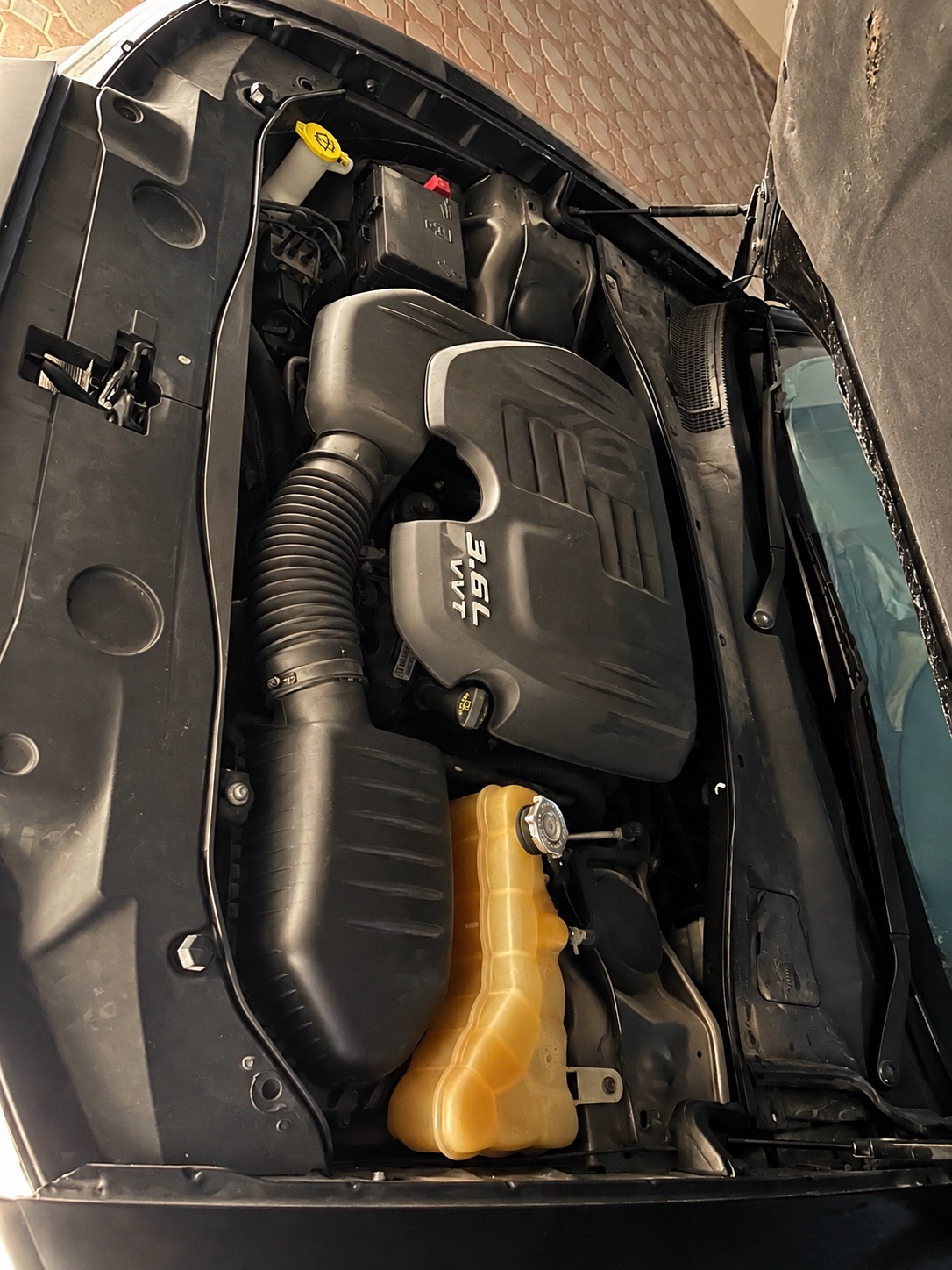 Gray Dodge Charger V6 2013
