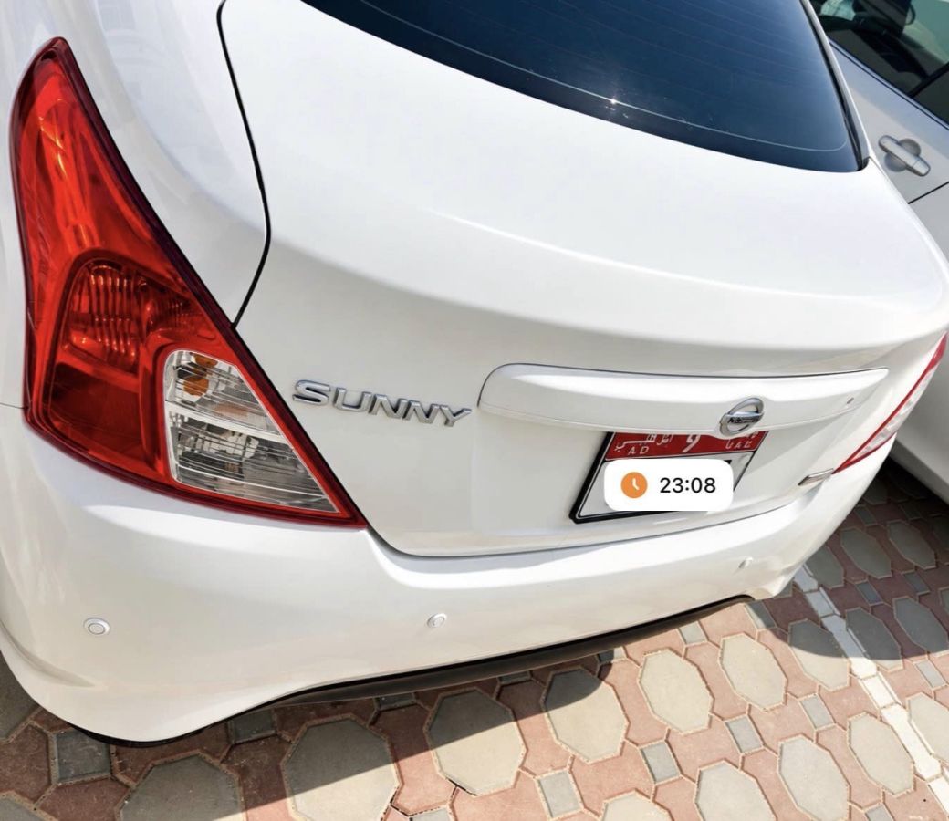 White Nissan Sunny Base 2016