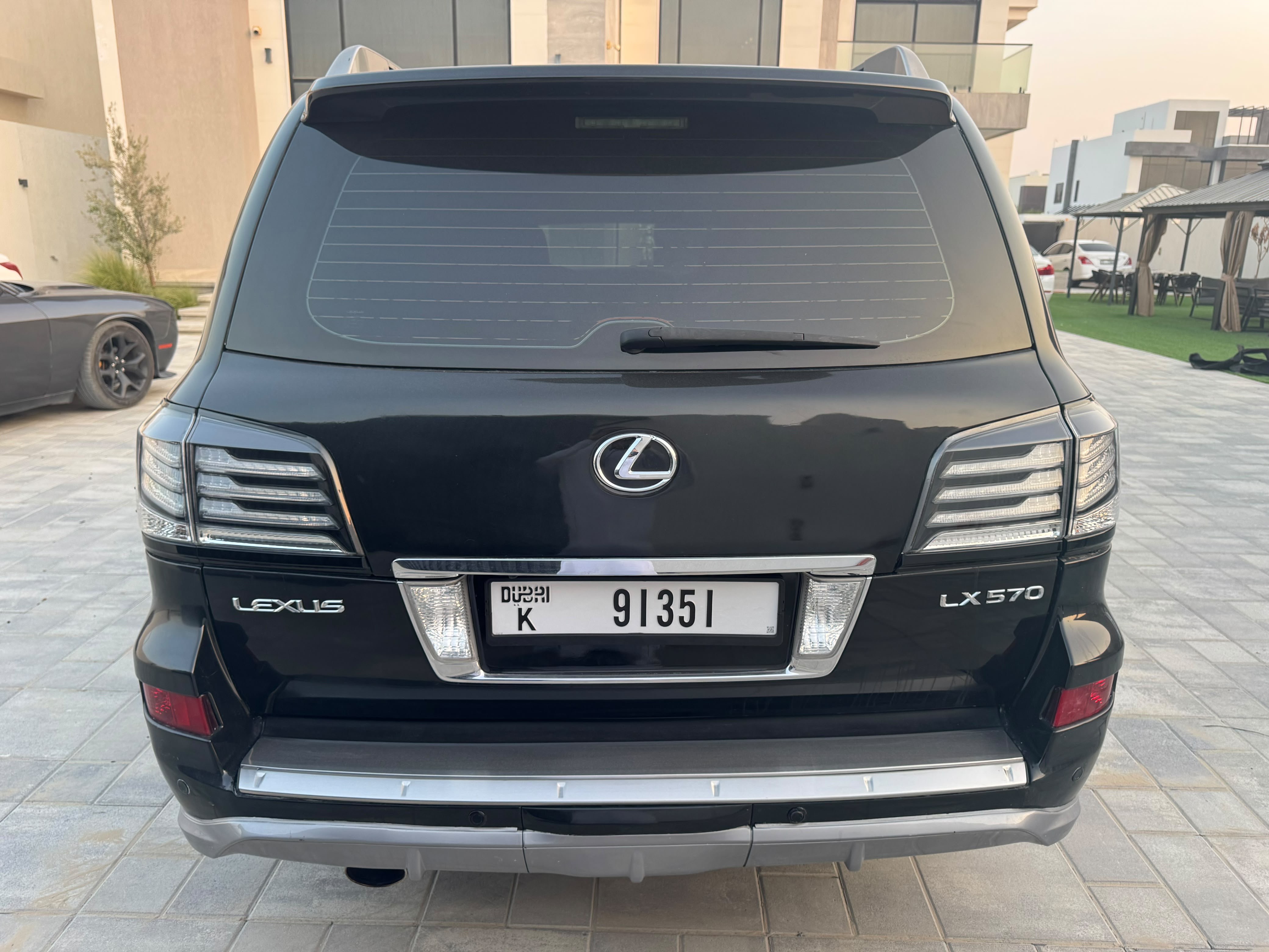Black Lexus LX 570 Base 2011