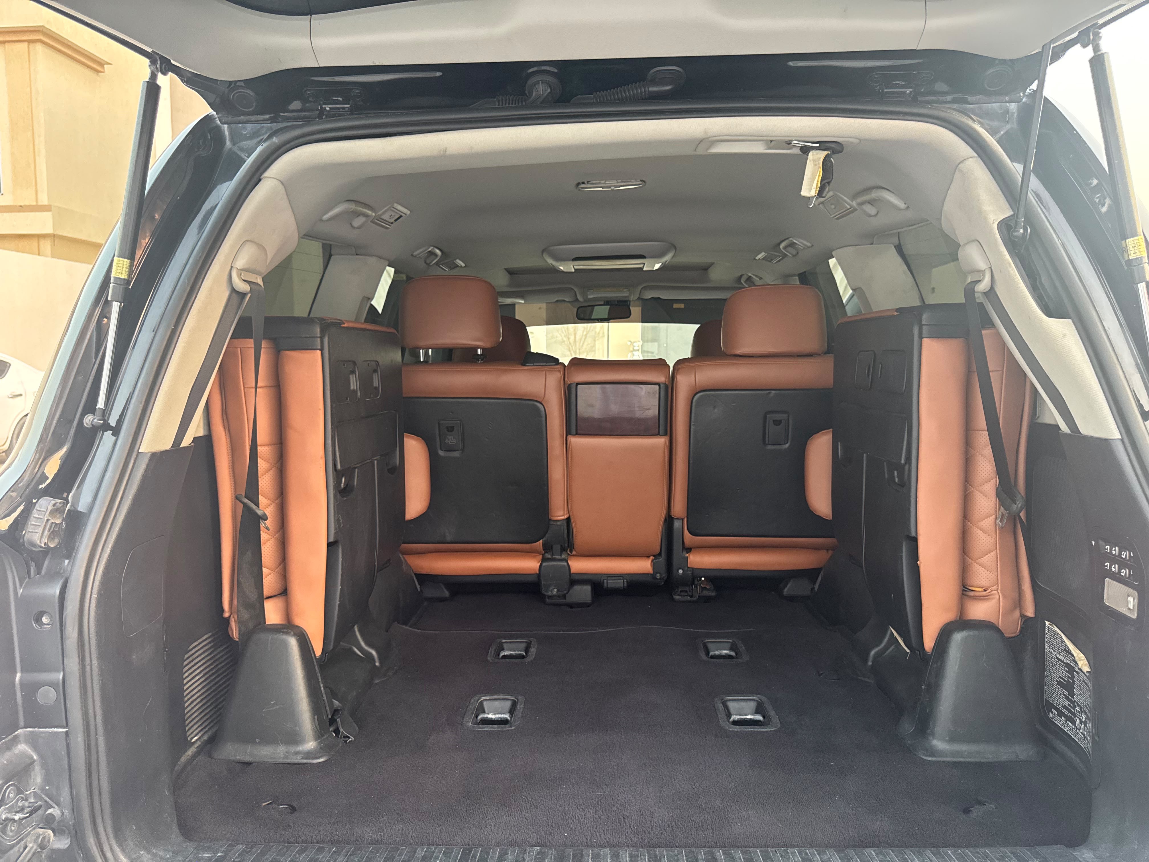 Negro Lexus LX 570 Base 2011 Negro Lexus LX 570 Base 2011