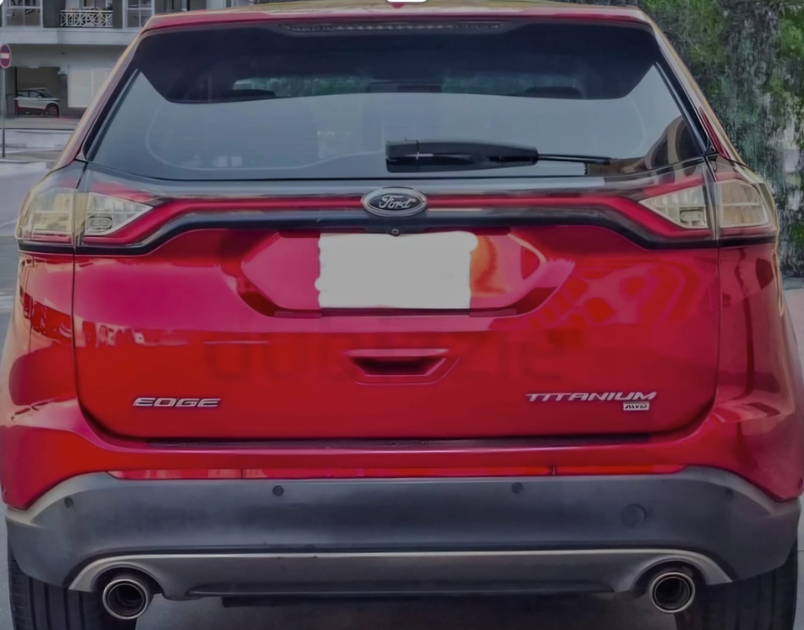 rood Ford Edge Titanium 2017