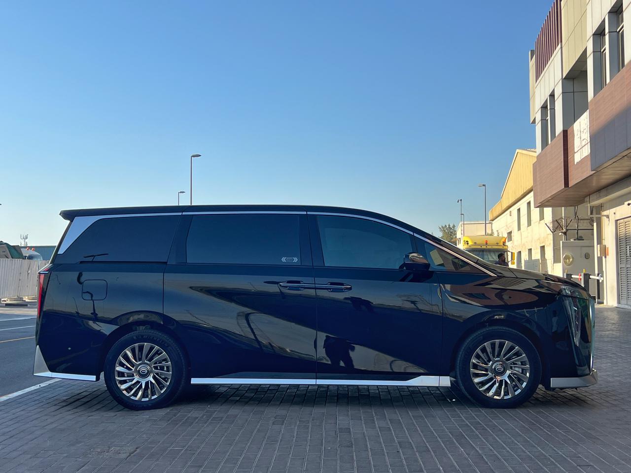 Ivory Black GAC M8 GX 2026