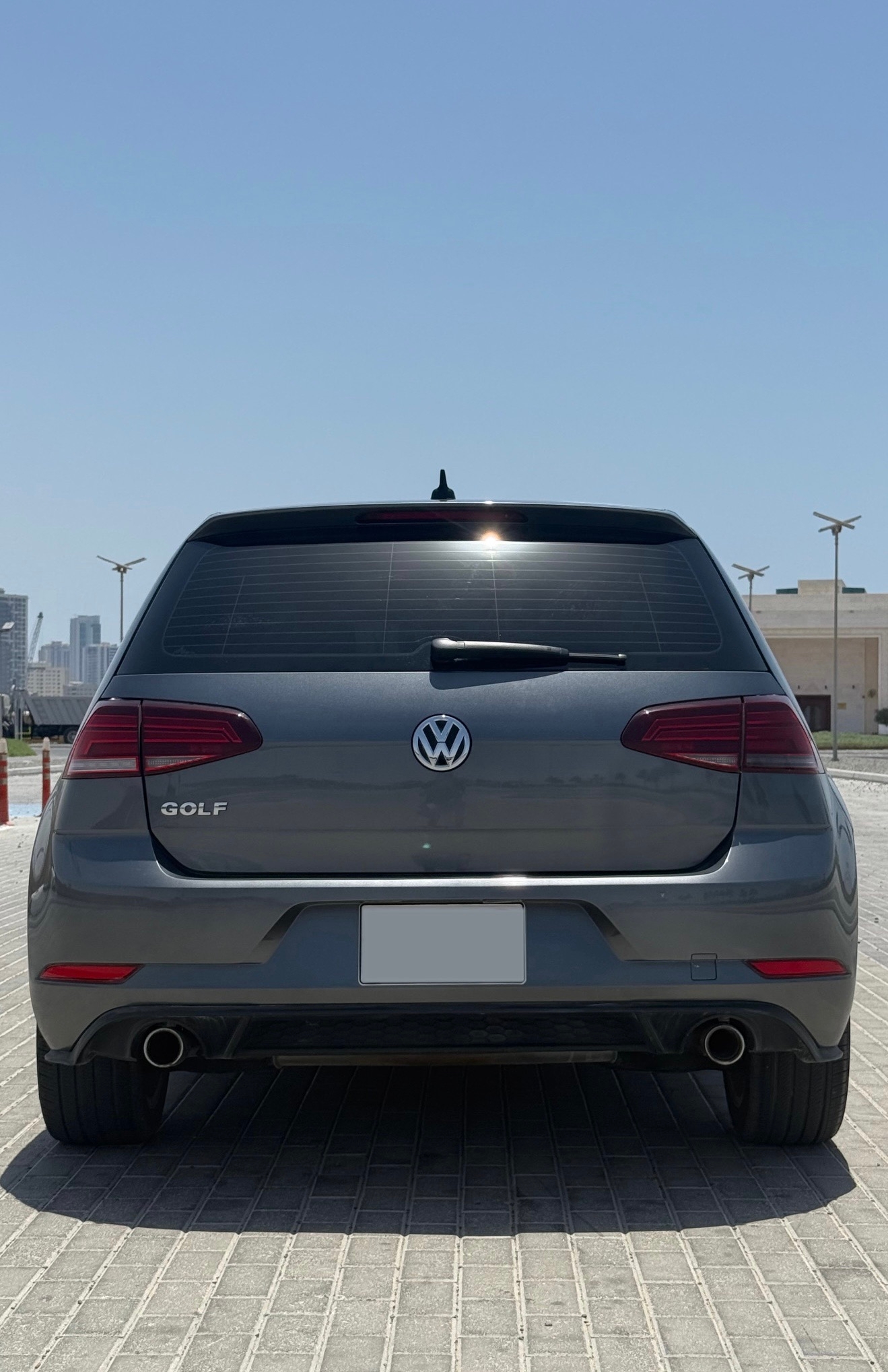 Grau Volkswagen Golf TSI S w/Sunroof 2021