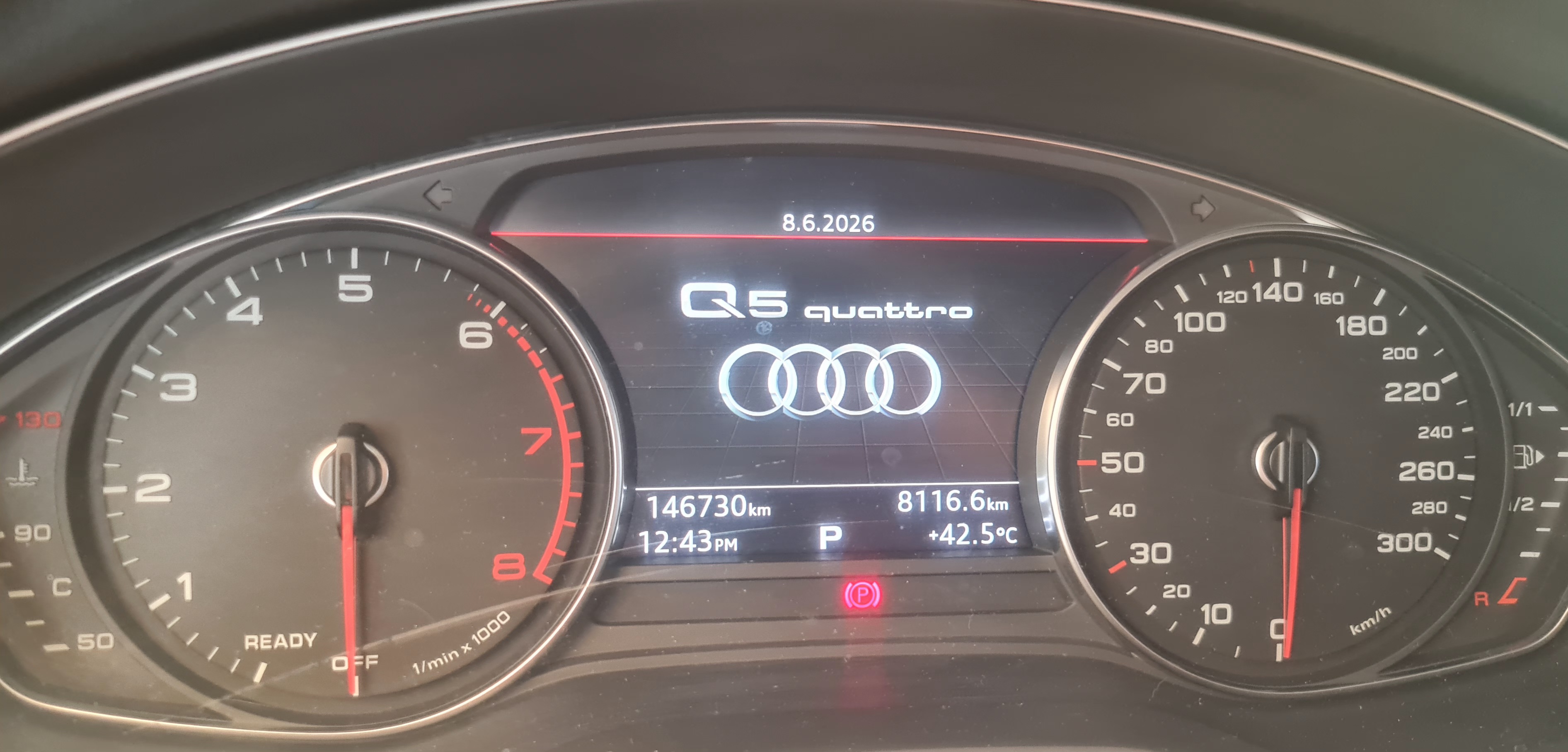 Grijs Audi Q5 45 TFSI quattro 2018