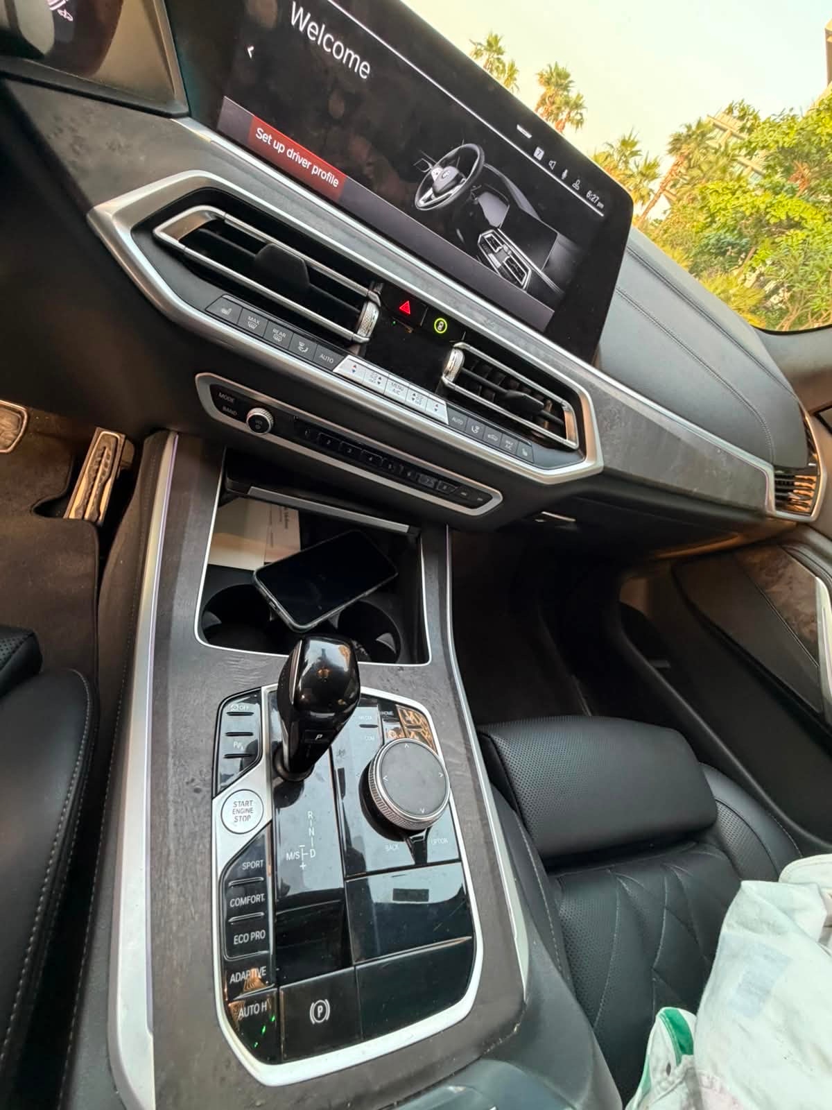 Black BMW X5 M40i 2023