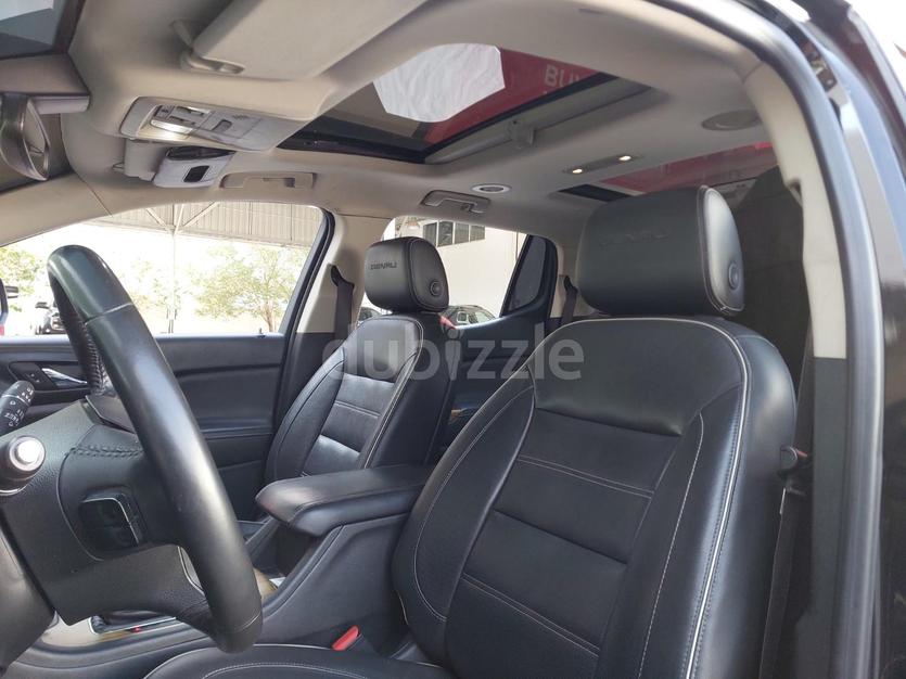 Nero GMC Acadia Denali 2018