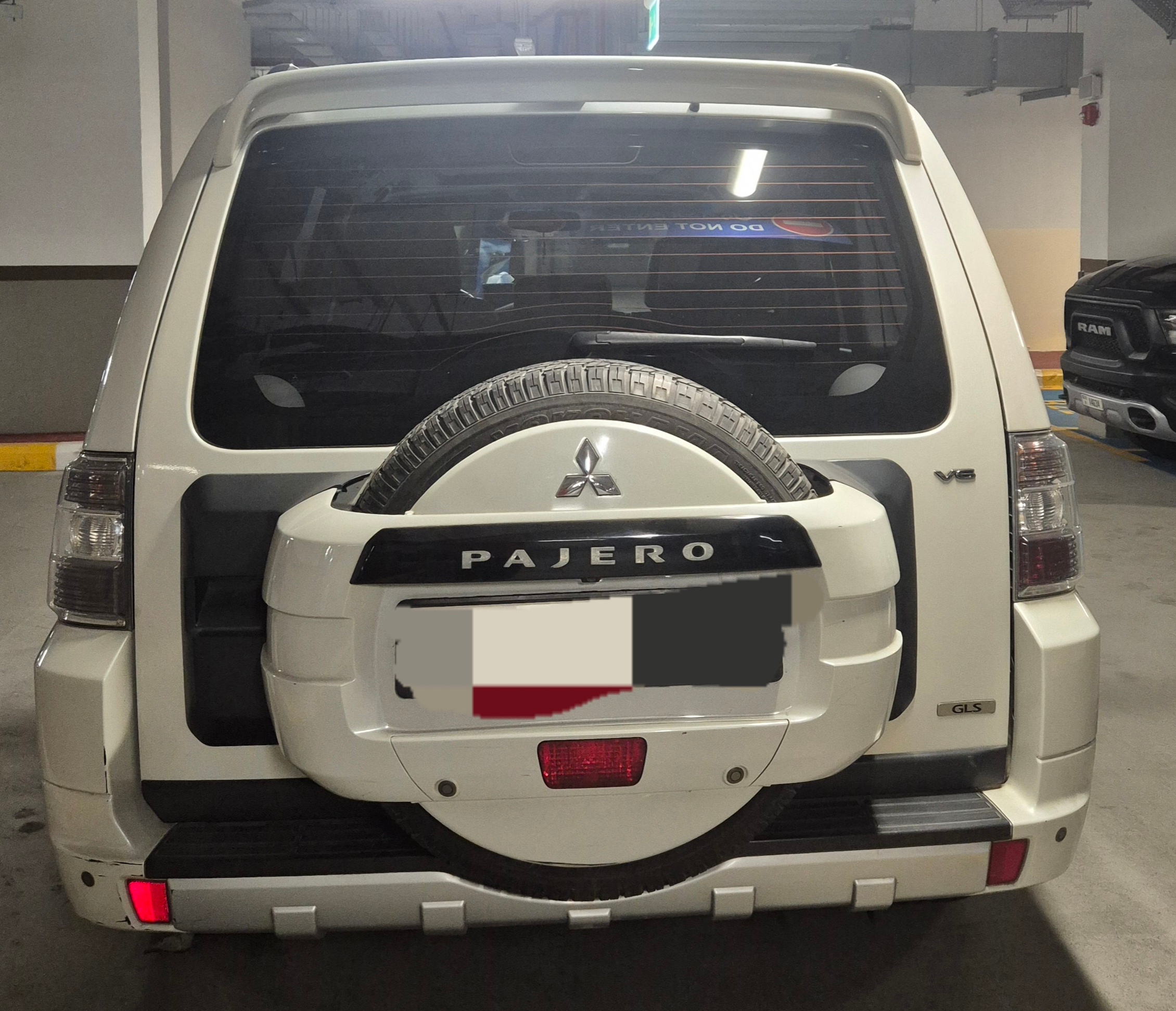 Blanco Mitsubishi Pajero GLS Top 5 Door 2014