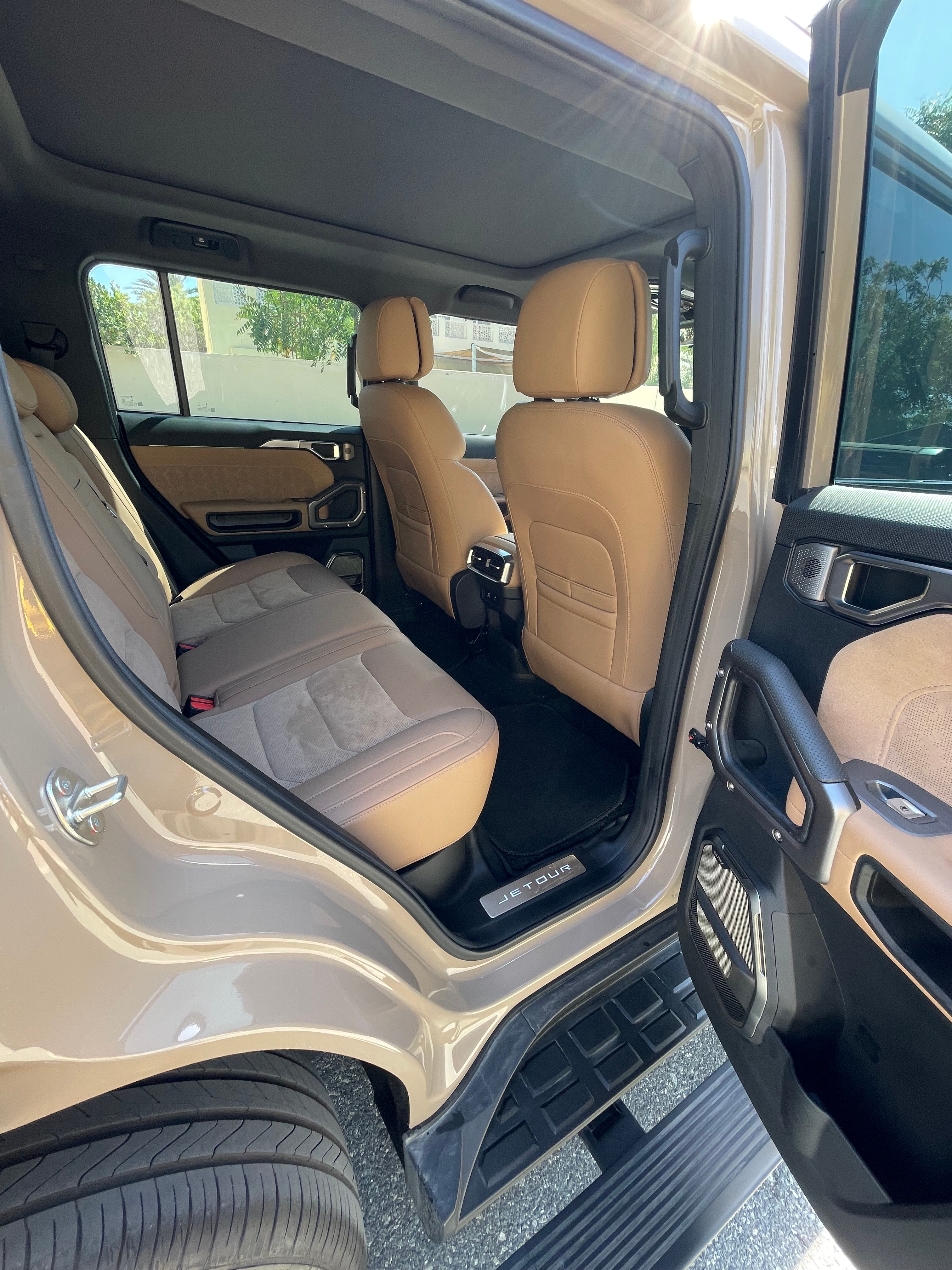 Beige Jetour T2 LUXURY PLUS 2025