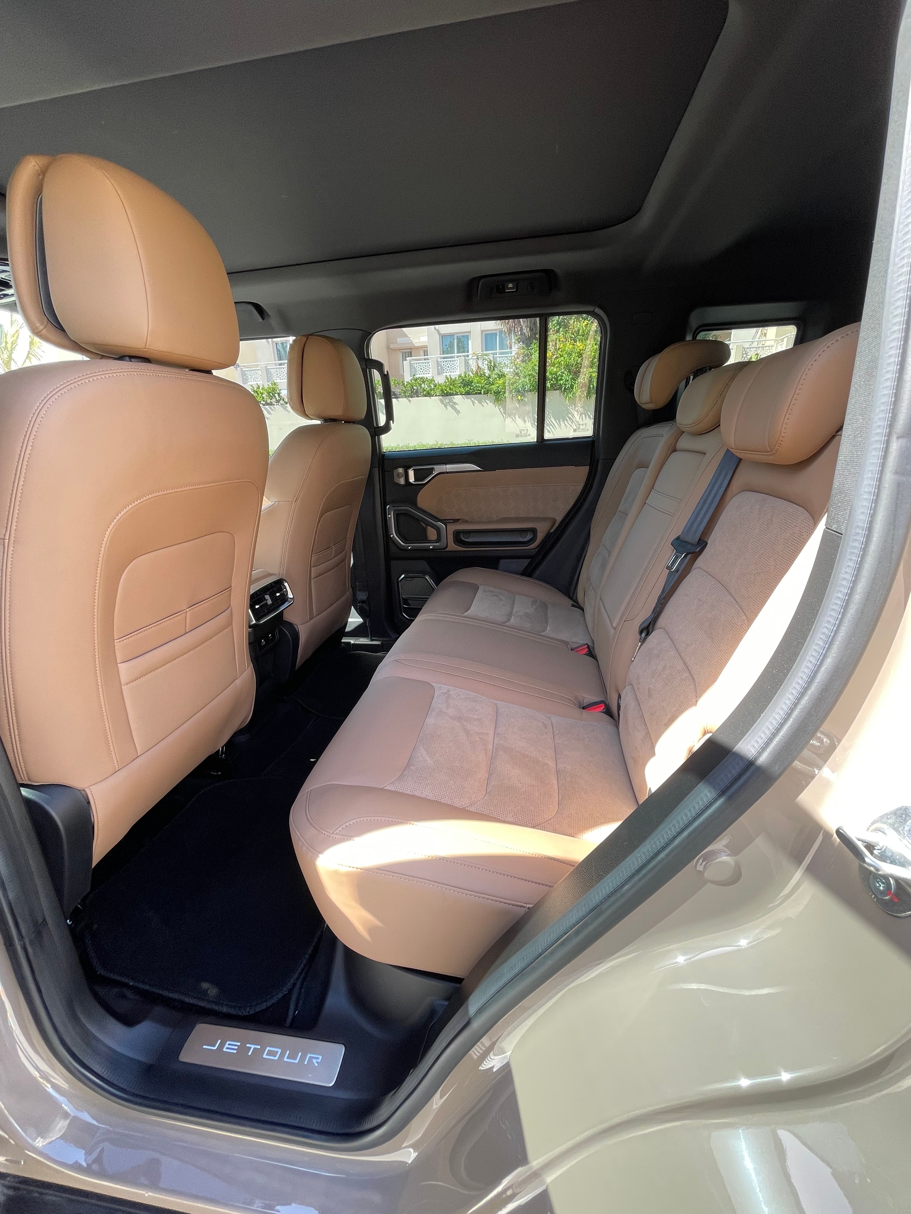 Beige Jetour T2 LUXURY PLUS 2025