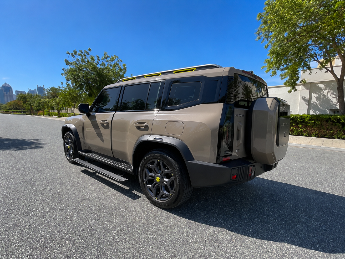 Beige Jetour T2 LUXURY PLUS 2025