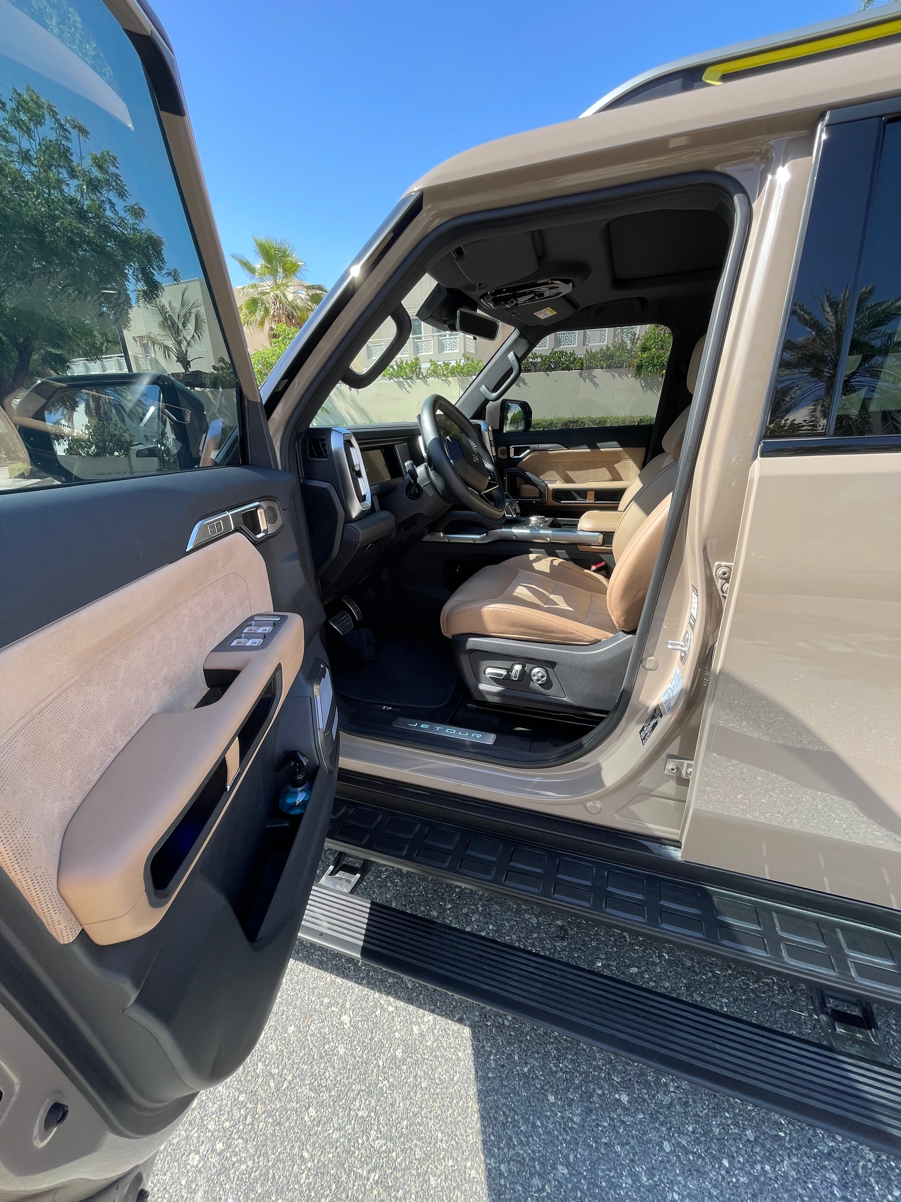 Beige Jetour T2 LUXURY PLUS 2025