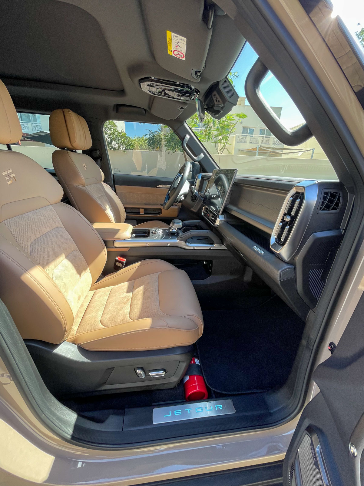 Beige Jetour T2 LUXURY PLUS 2025