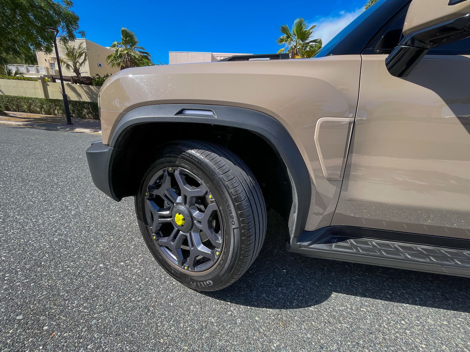Beige Jetour T2 LUXURY PLUS 2025