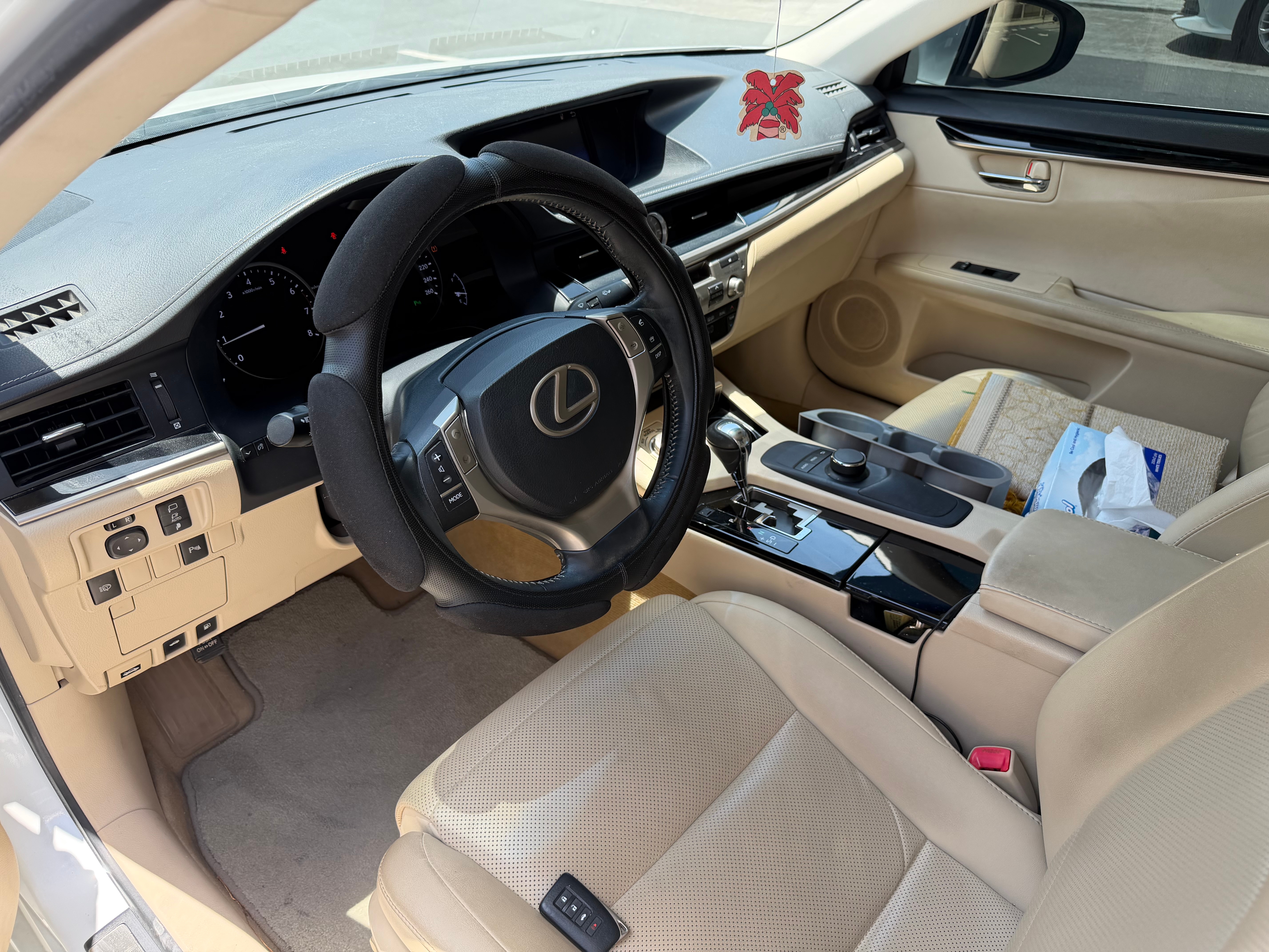 白色的 雷克萨斯 ES 350 2015