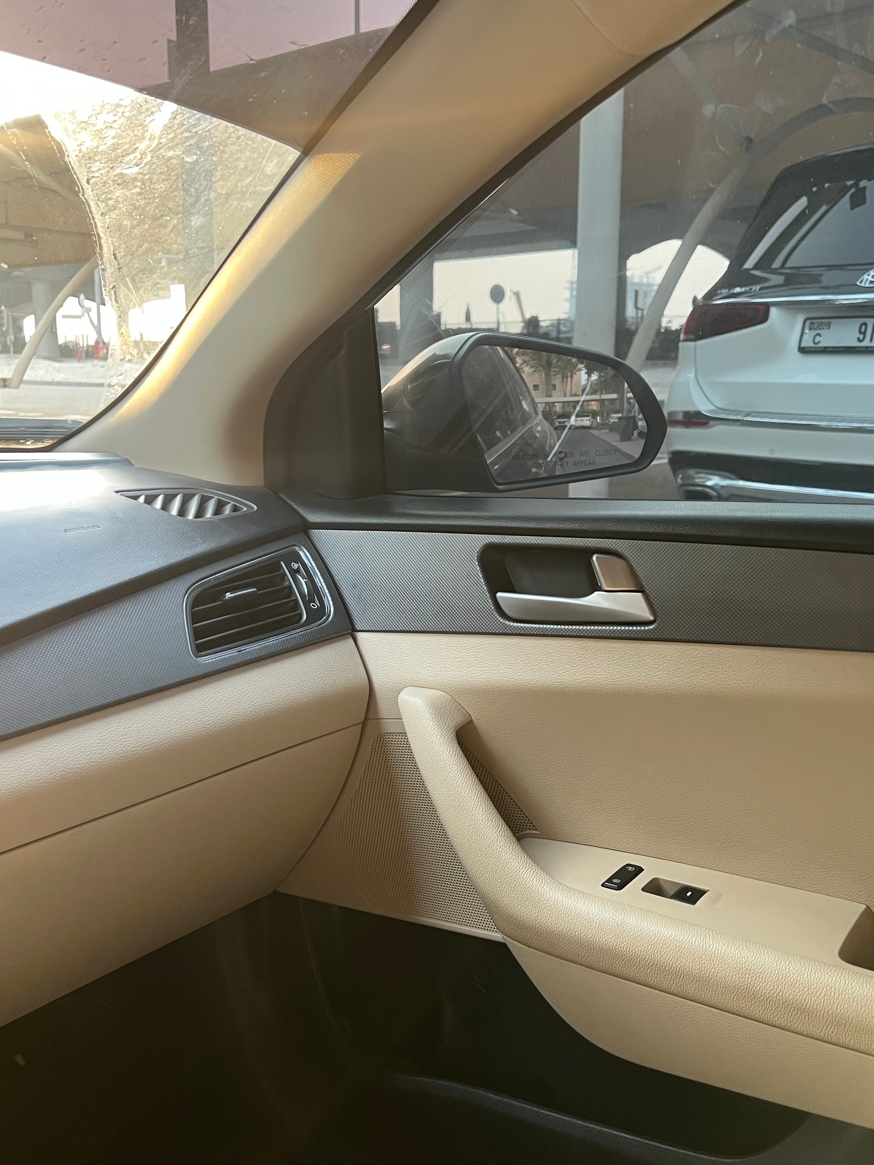Gris oscuro Hyundai Sonata Standard 2017