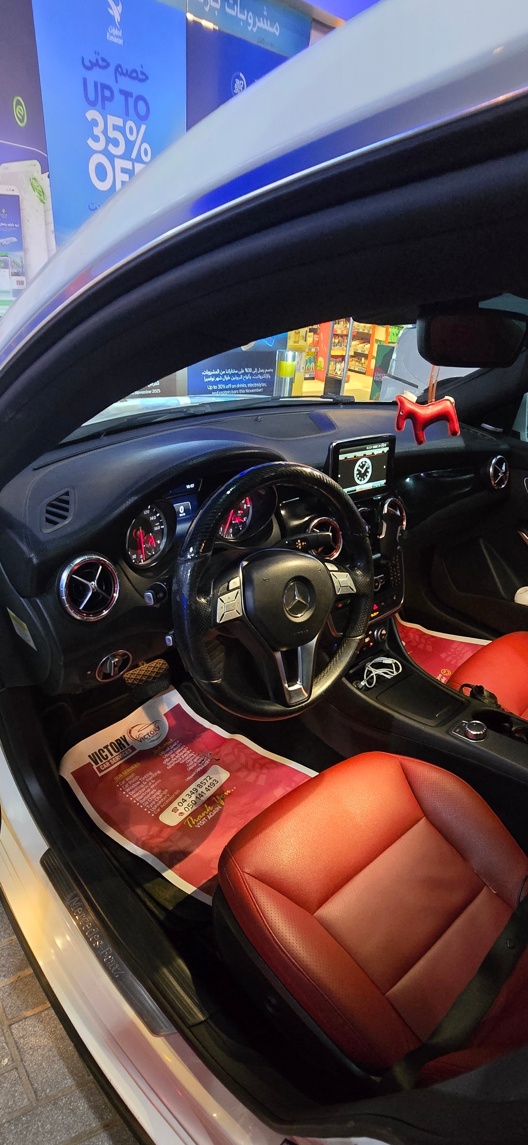 White Mercedes Benz CLA250 2014
