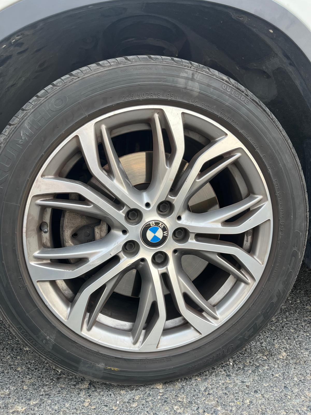 White BMW X1 xDrive28i 2018