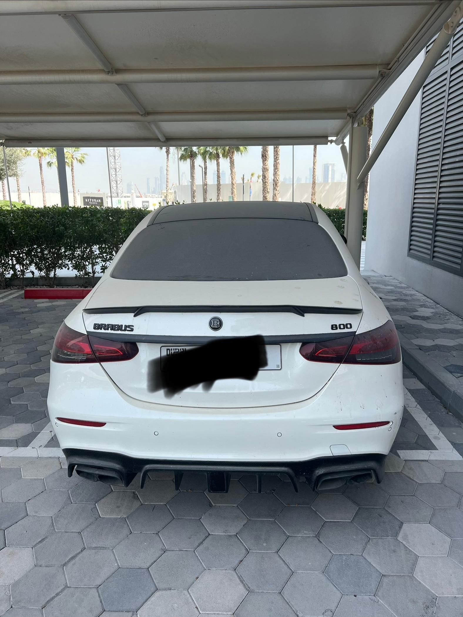 白色的 奔驰 AMG E63 S 2021