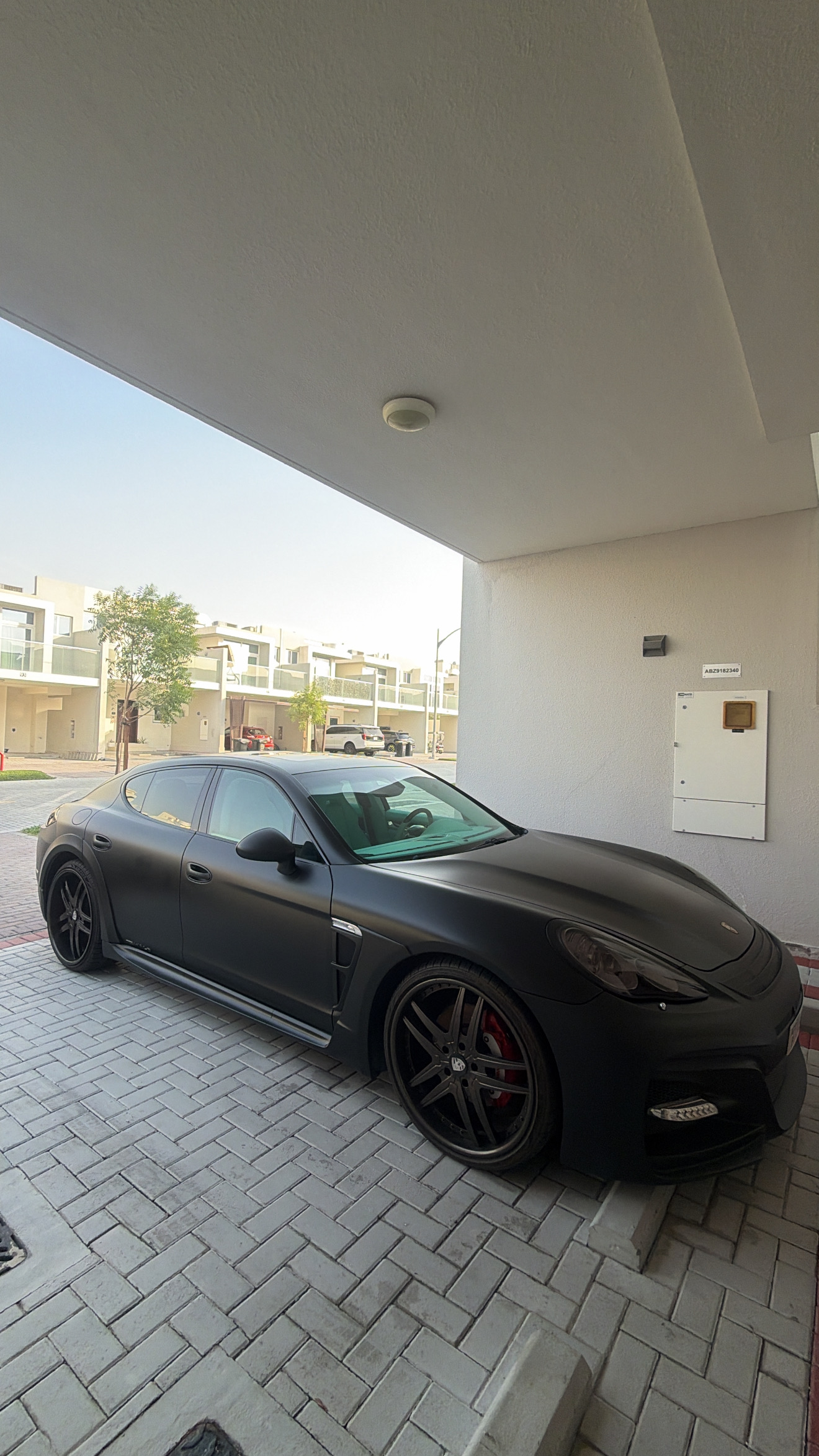 Nero opaco Porsche Panamera 4S 2010