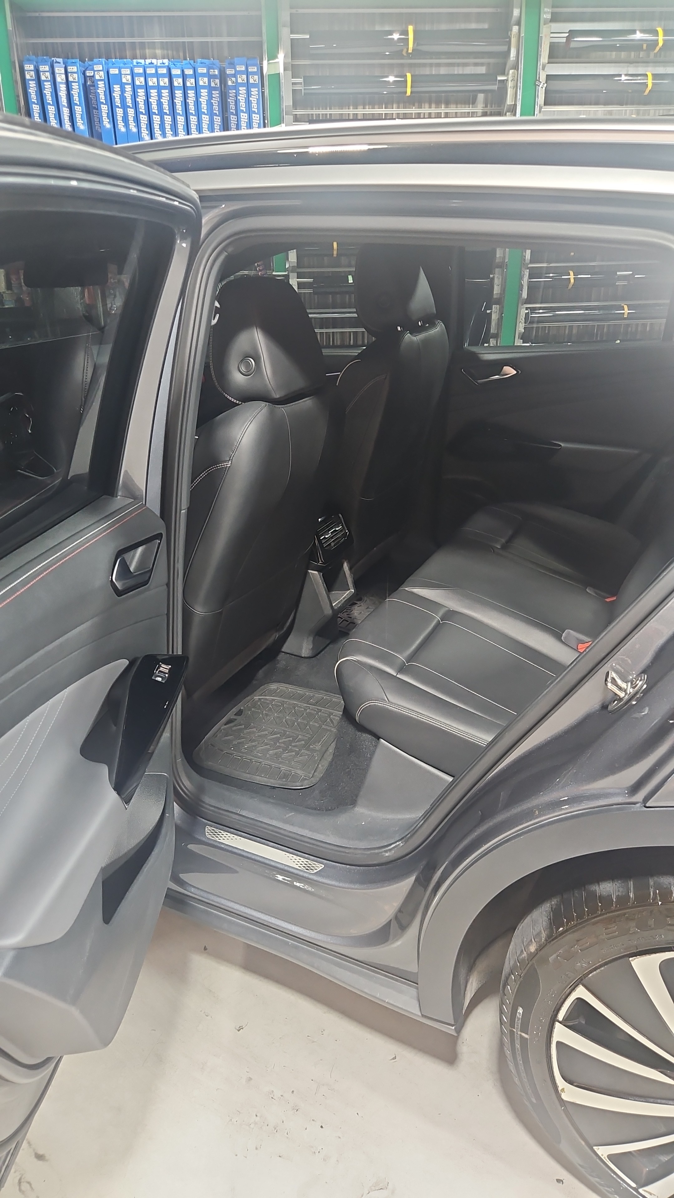 Gray Volkswagen ID4 PURE + 2022
