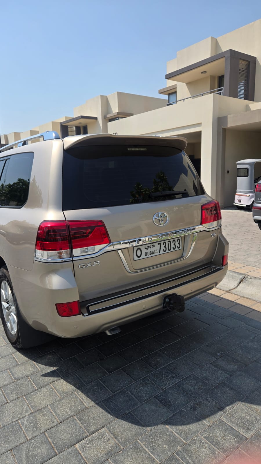 Oro Toyota Land Cruiser 4.6L 2016