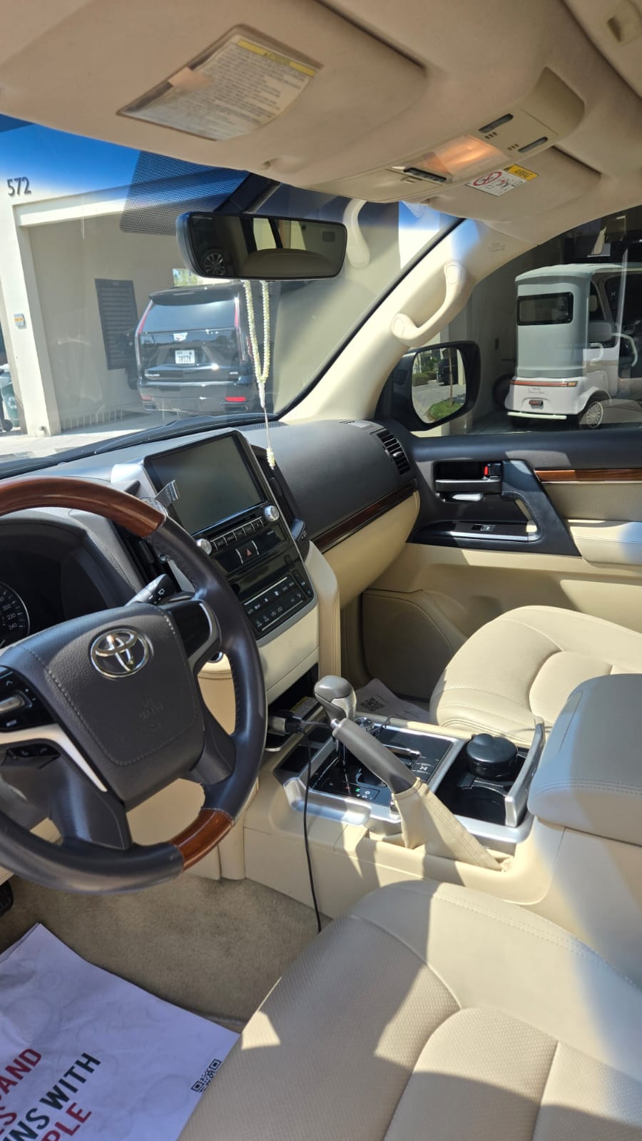 Gold Toyota Land Cruiser 4.6L 2016