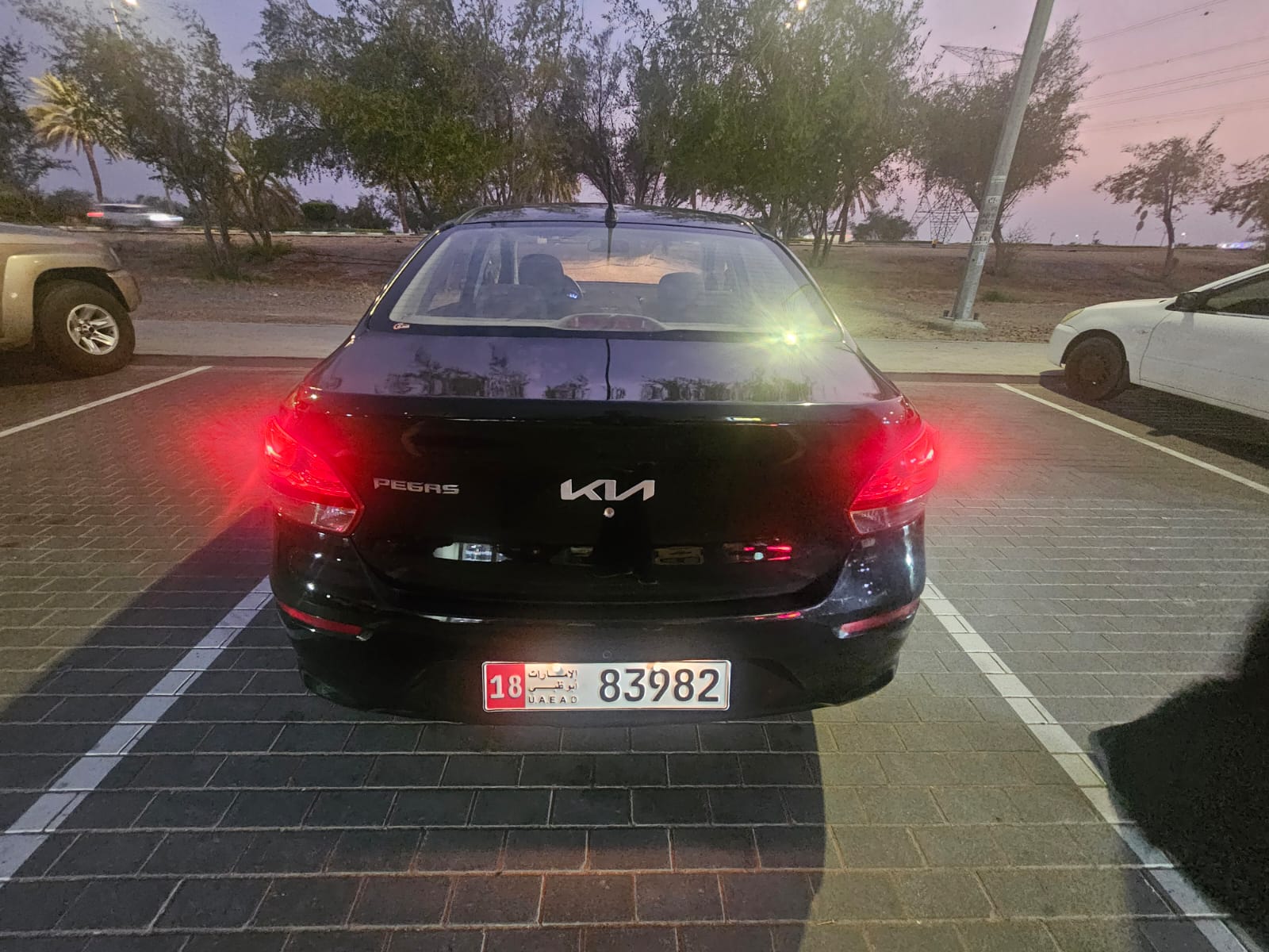 Negro Kia Pegas EX 2022
