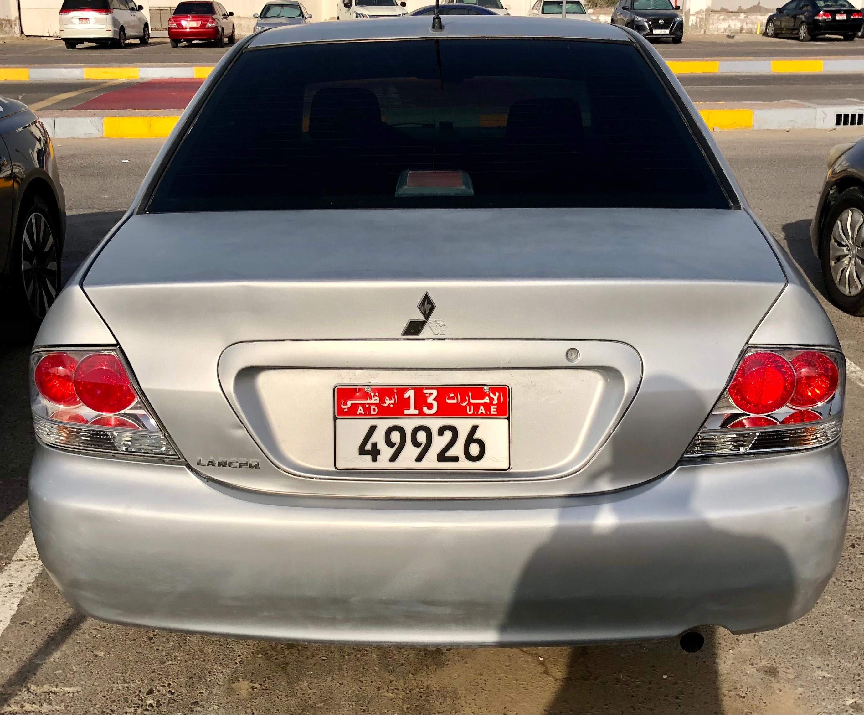 Silber Mitsubishi Lancer GL 2010