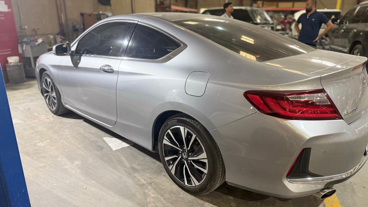 Gray Honda Accord Coupe 2017