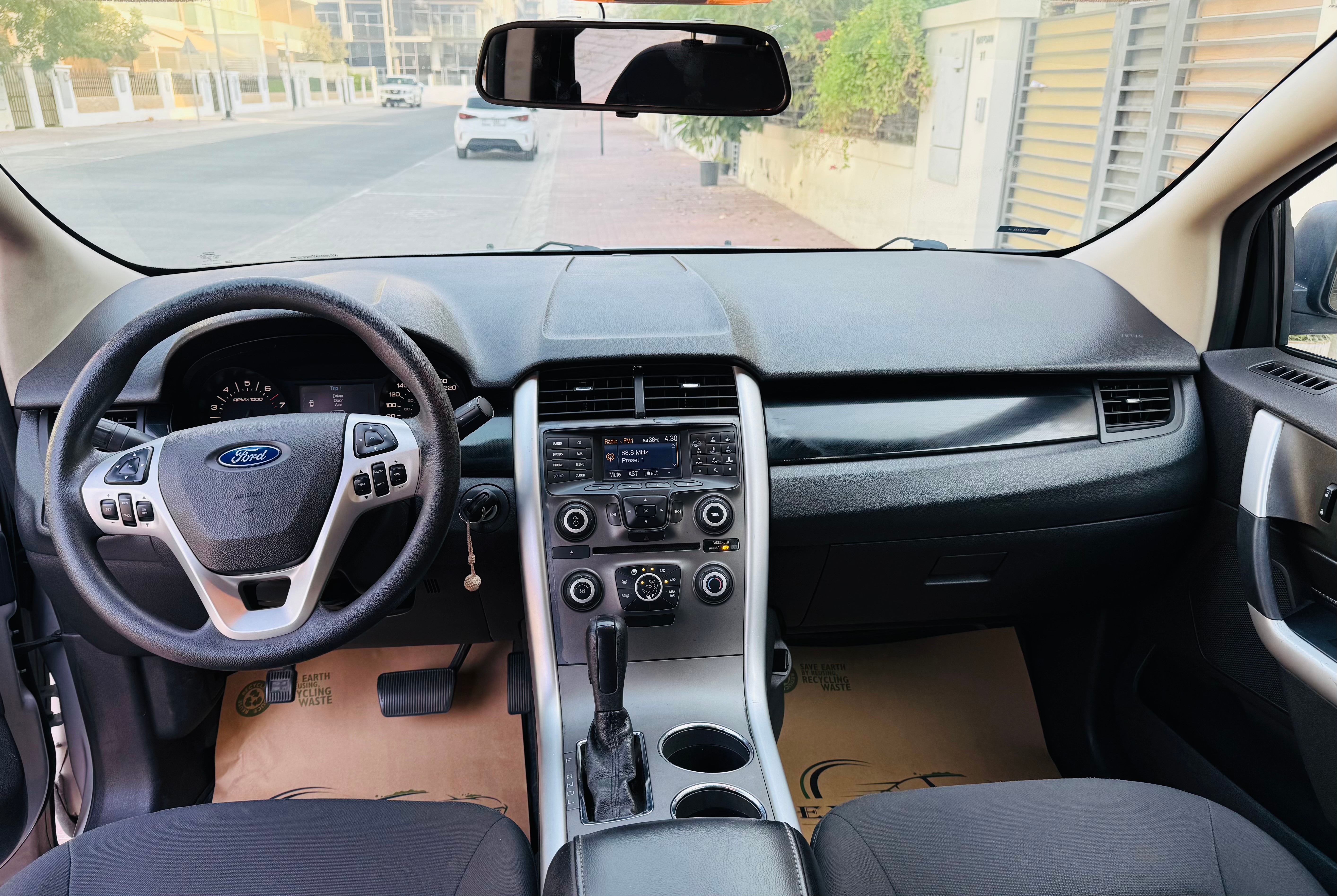 Silver Ford Edge SE 2011