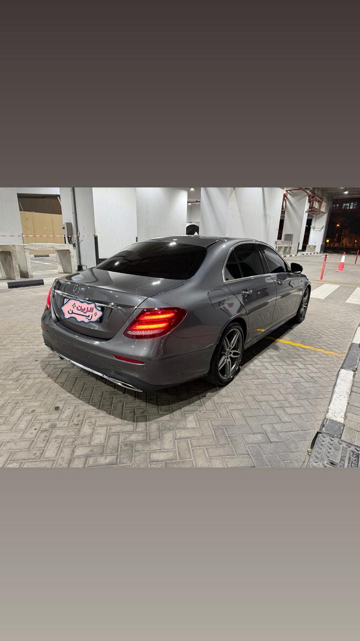 Gray Mercedes Benz E300 AMG PREMIUM 2019