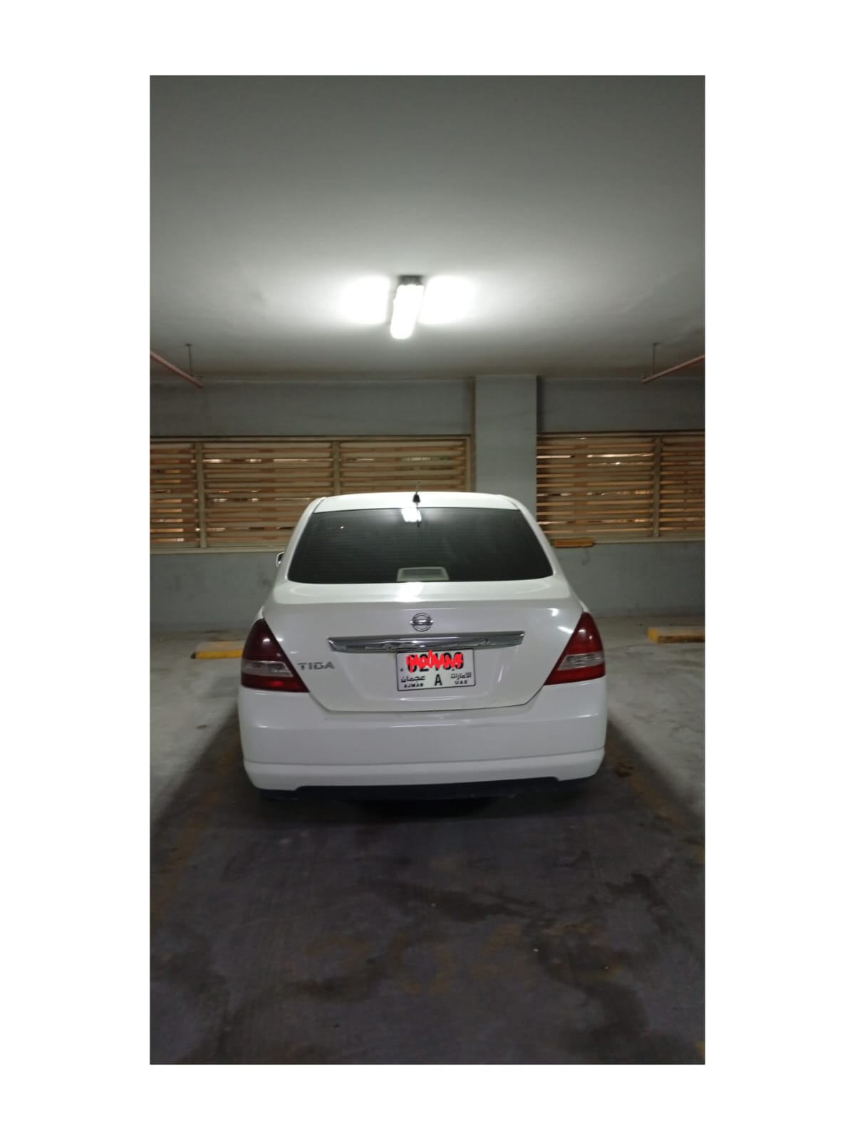 Blanco perla Nissan Tiida S 2009