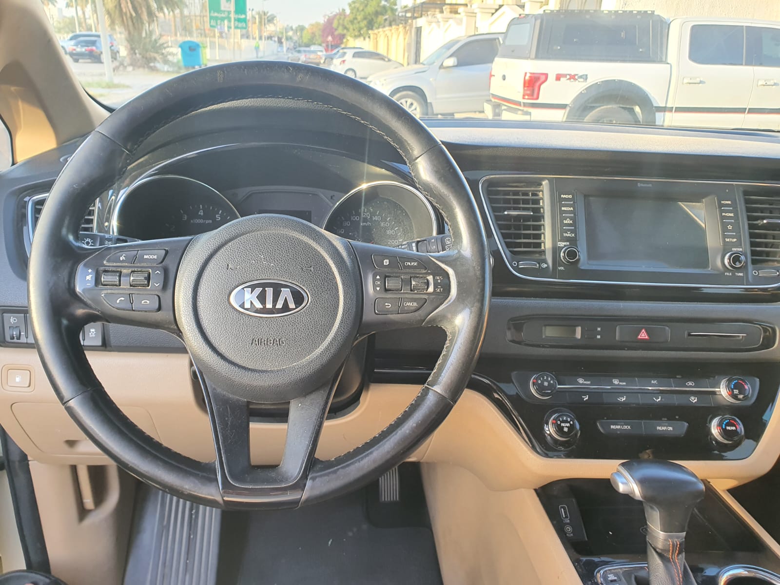 Blanco Kia Carnival 2020
