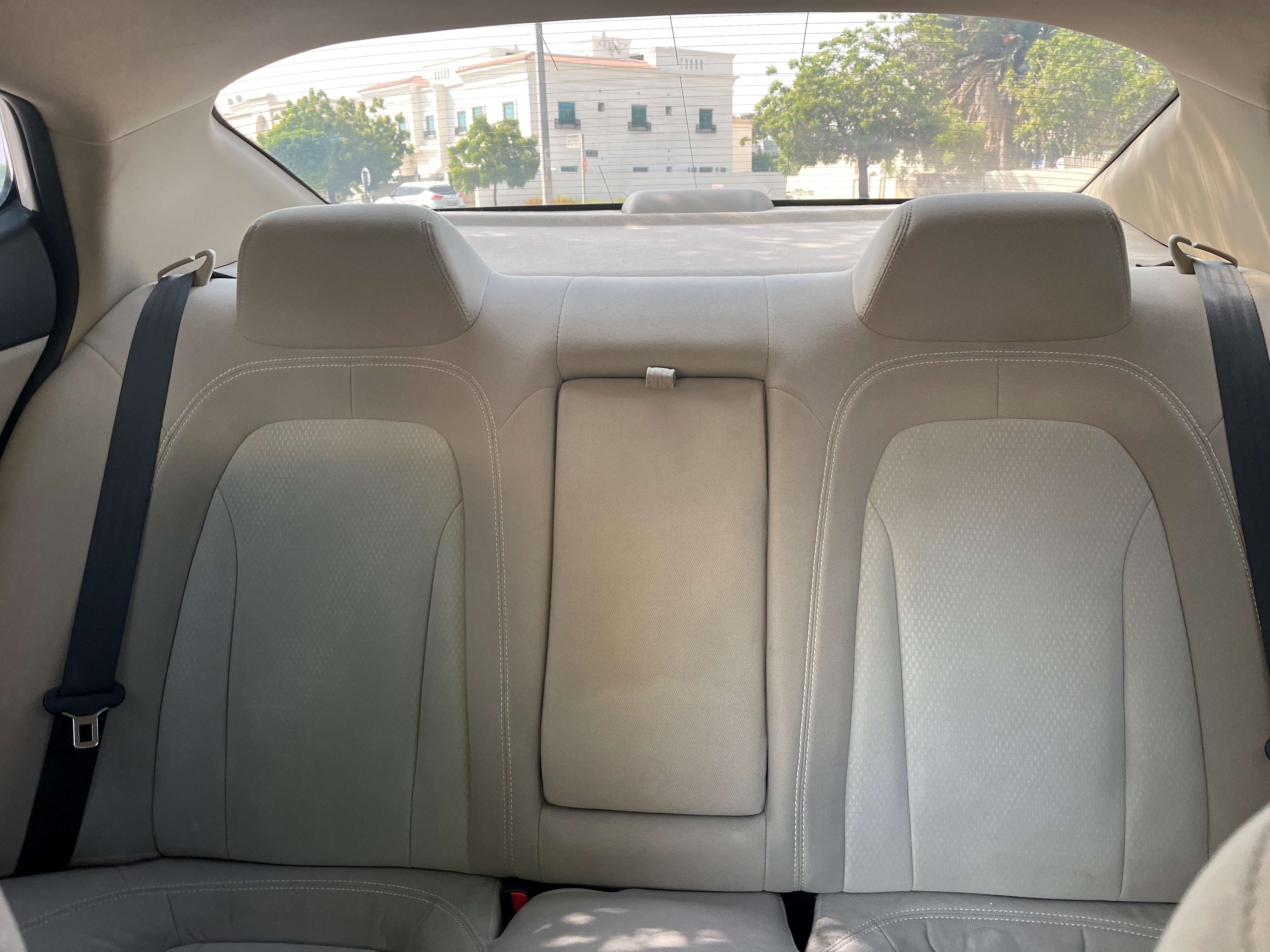Bianca Kia Optima LX 2014