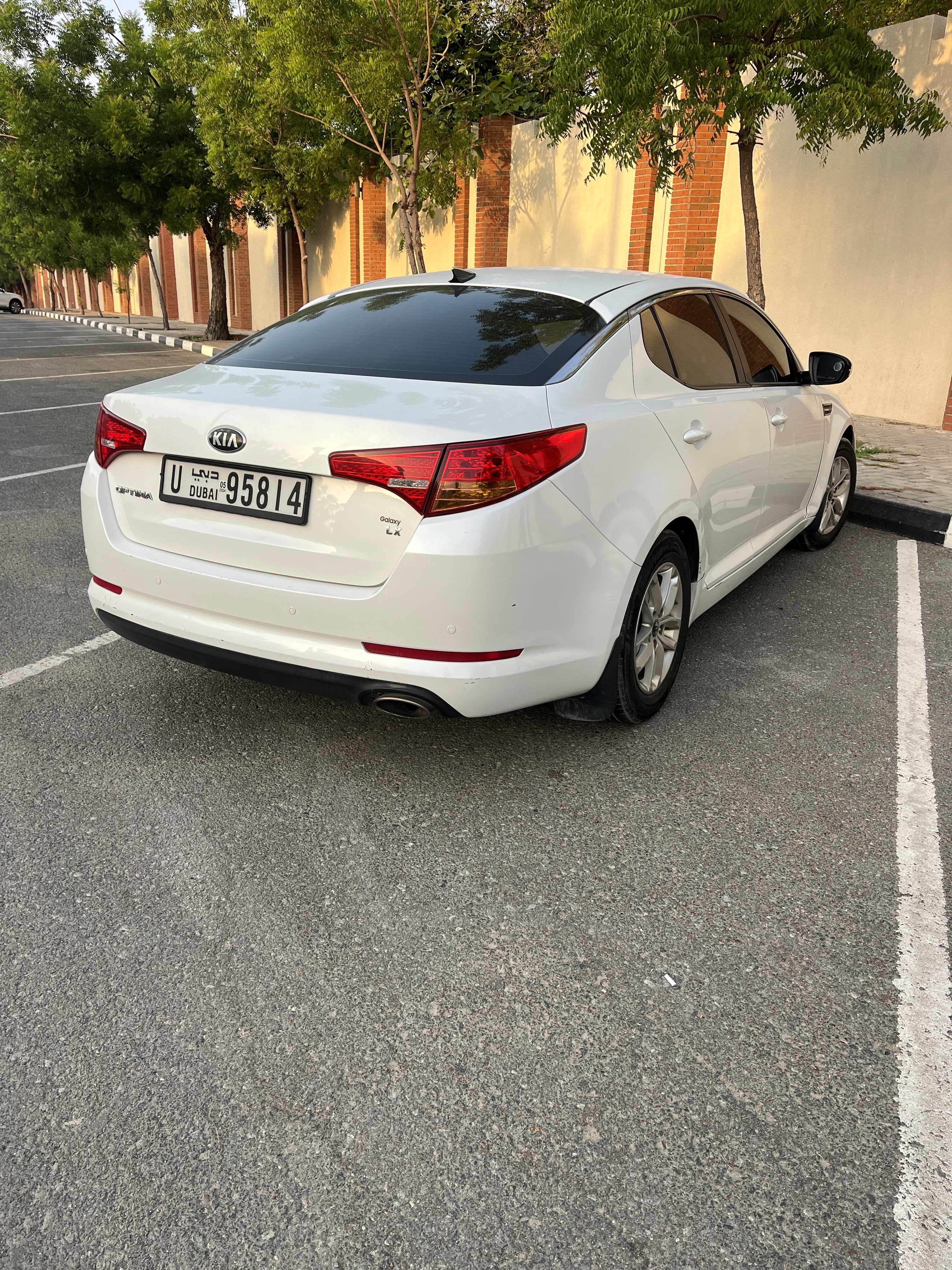 Bianca Kia Optima LX 2014