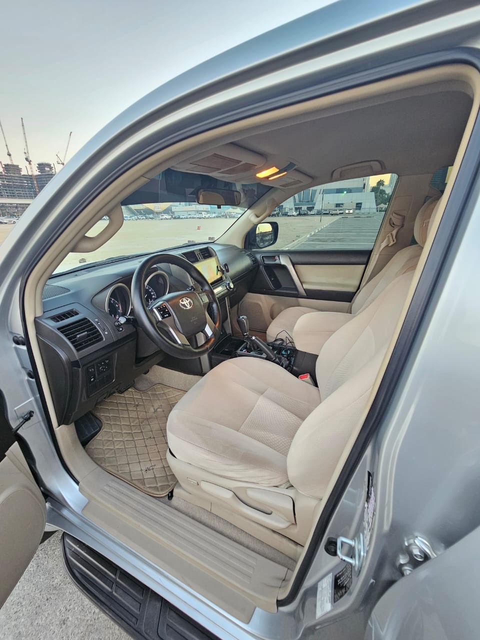Silver Toyota Prado Tx-l MID TOP 2012