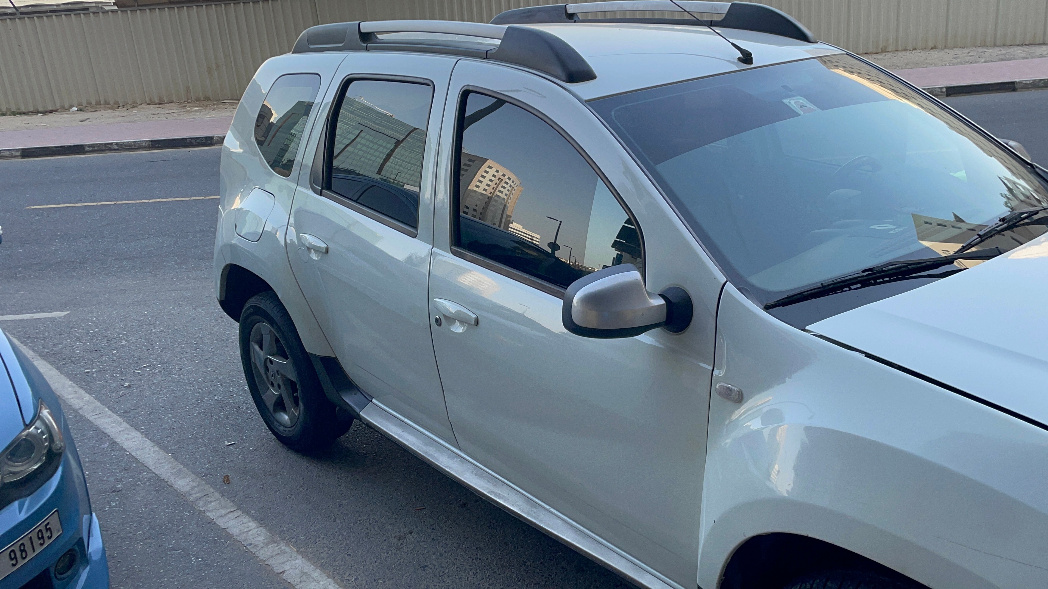 Weiß Renault Duster PE 2013