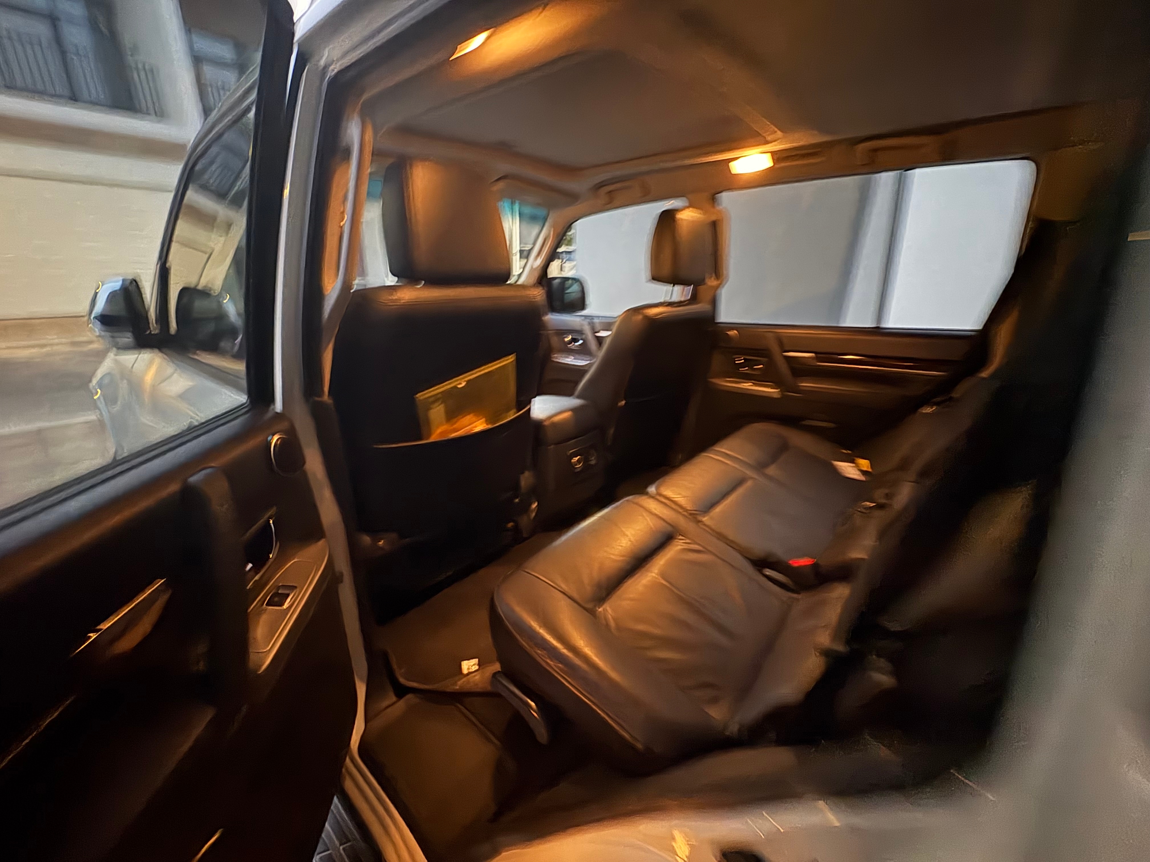 White Mitsubishi Pajero GLS 5 Door 2013
