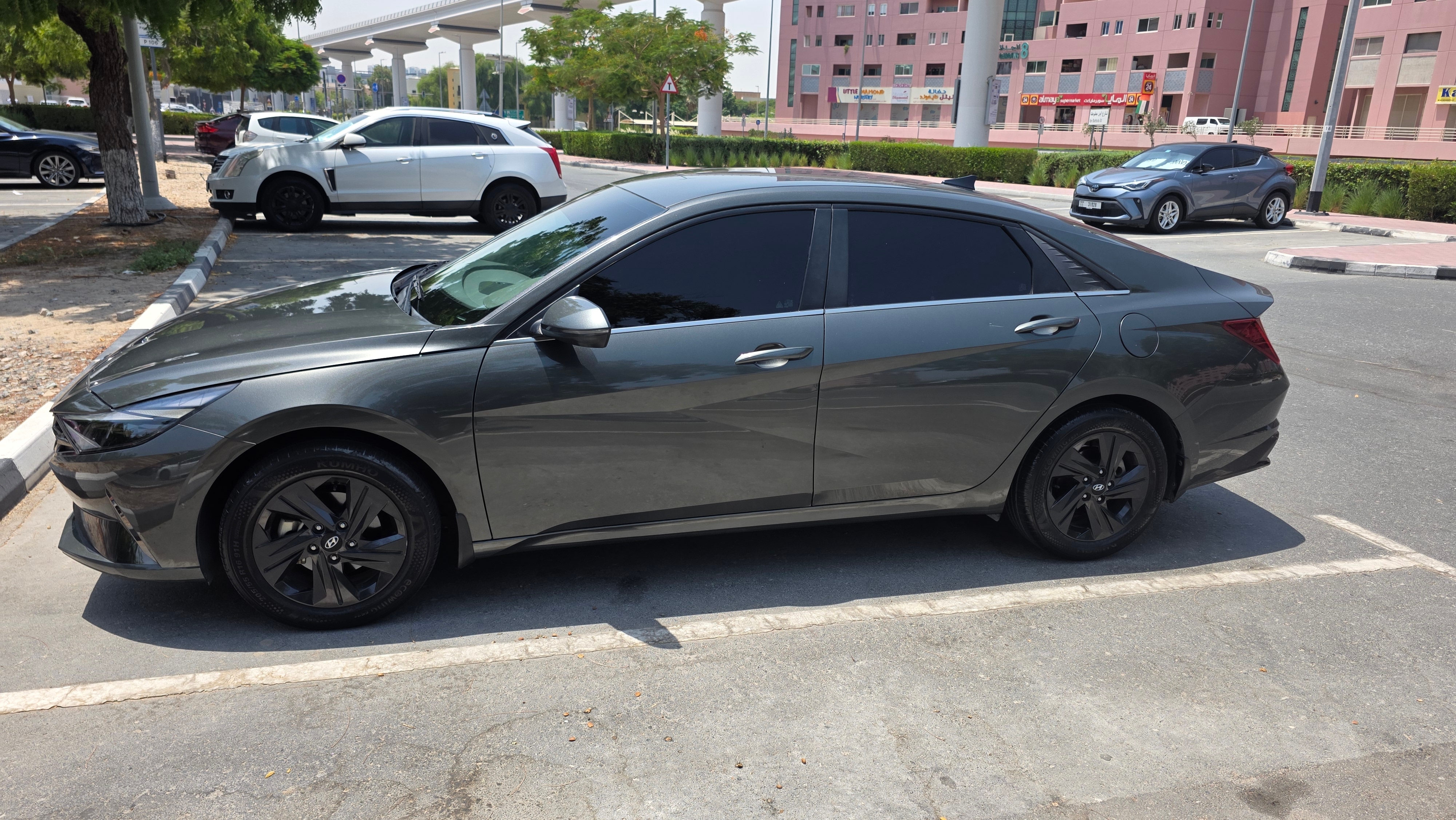 Koyu gri Hyundai Elantra GL TOP 2022