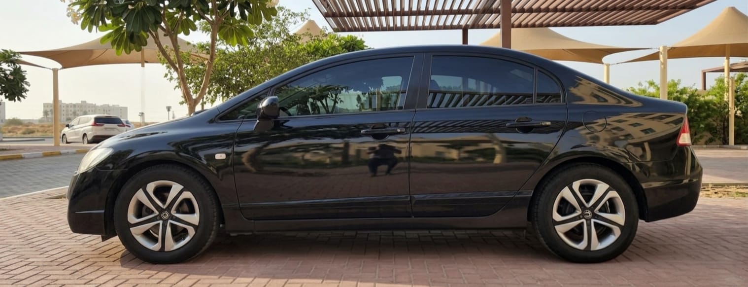 Black Honda Civic 1.8 i-VTEC 2009