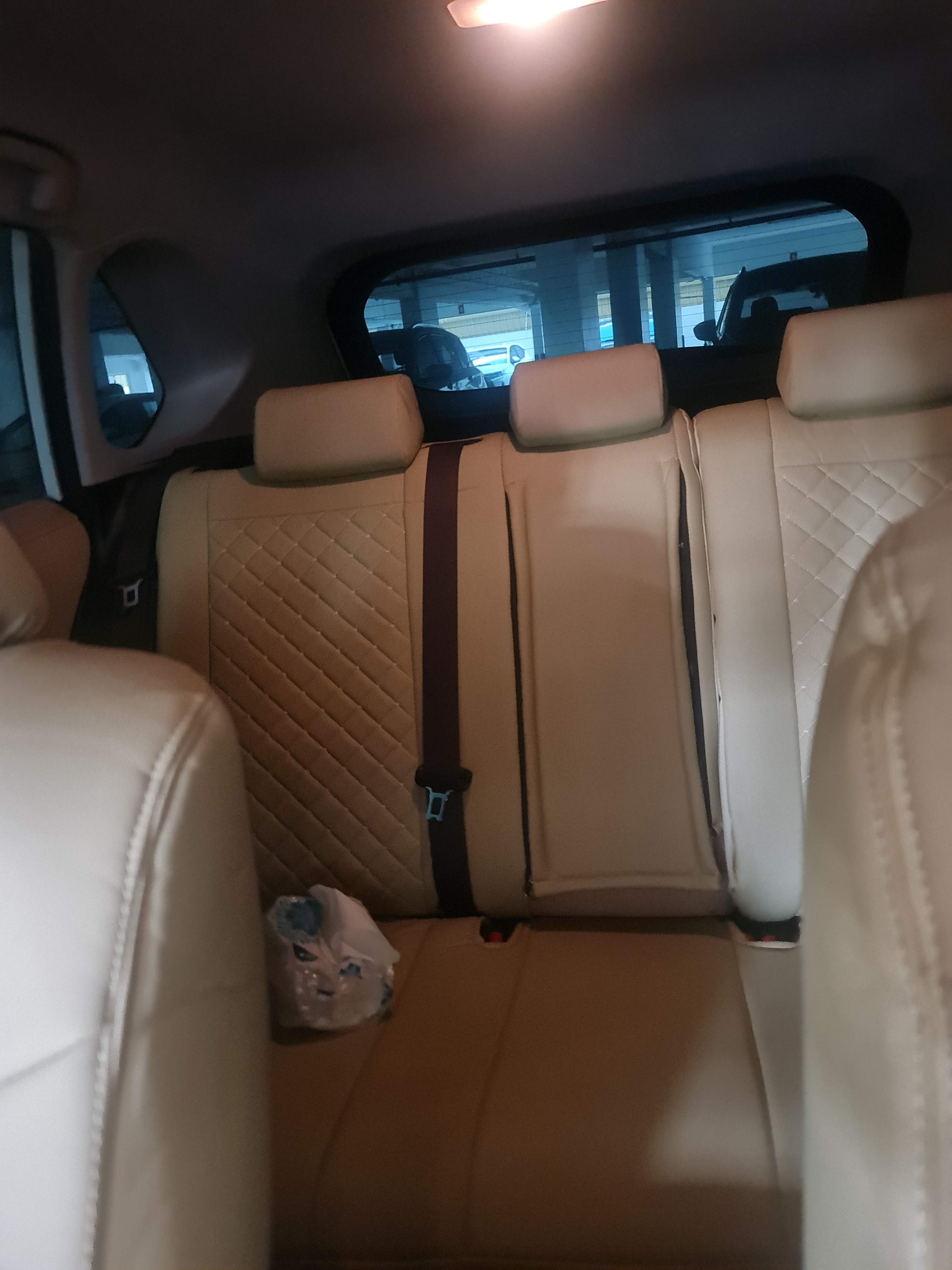 White Toyota RAV4 Basic 2019