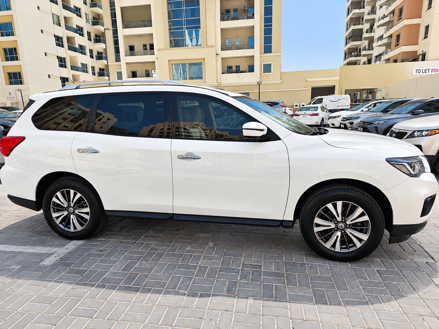 Blanc Nissan Pathfinder S 4WD 2018 Blanc Nissan Pathfinder S 4WD 2018