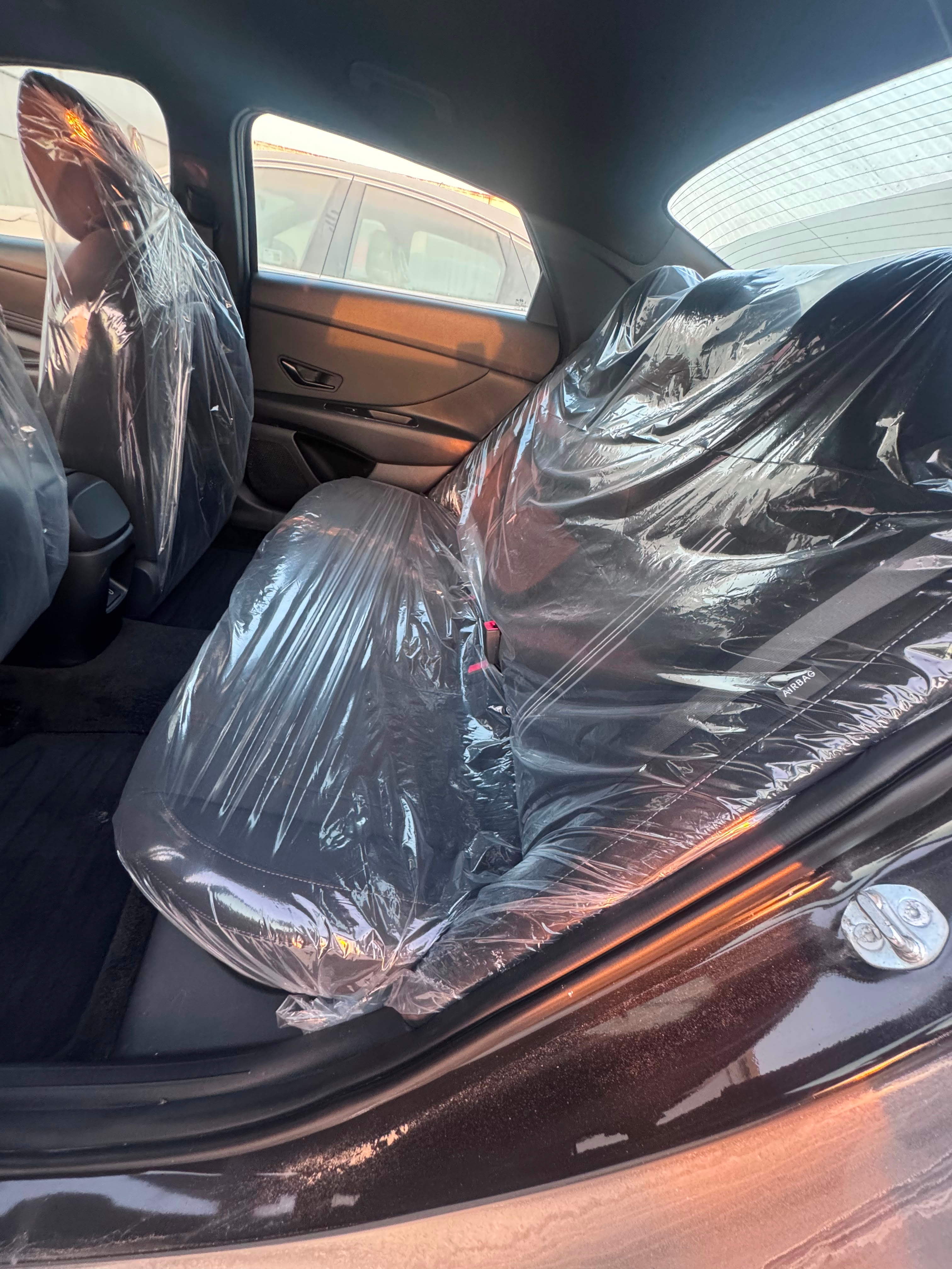 Black Hyundai Elantra SEL Sport 2025
