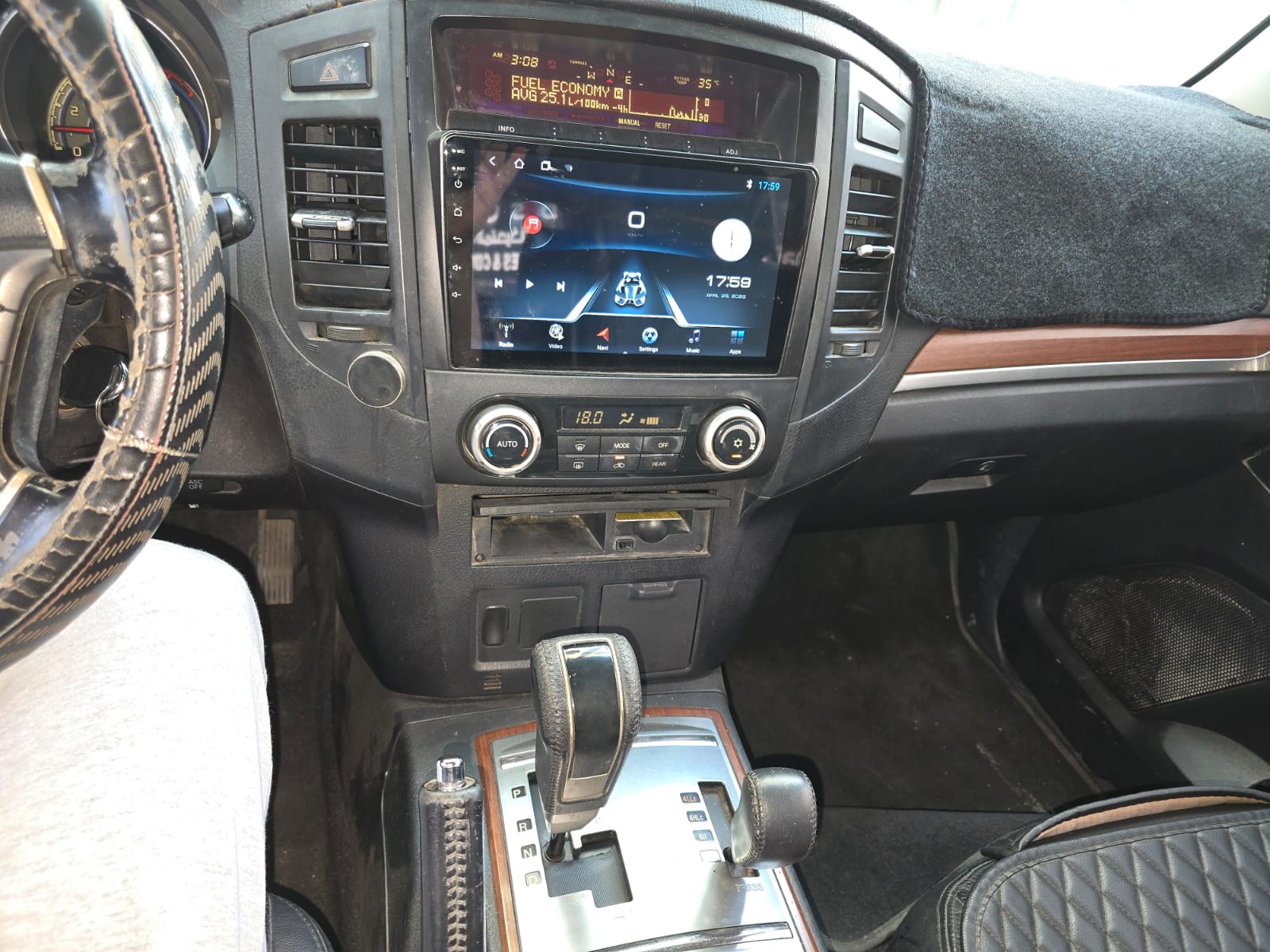 Черный Mitsubishi Pajero GLS 2009